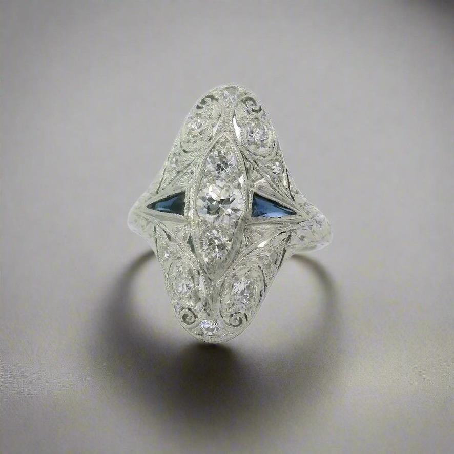 Art Déco Art Deco Diamond and Sapphire 14K Gold Ring in vendita