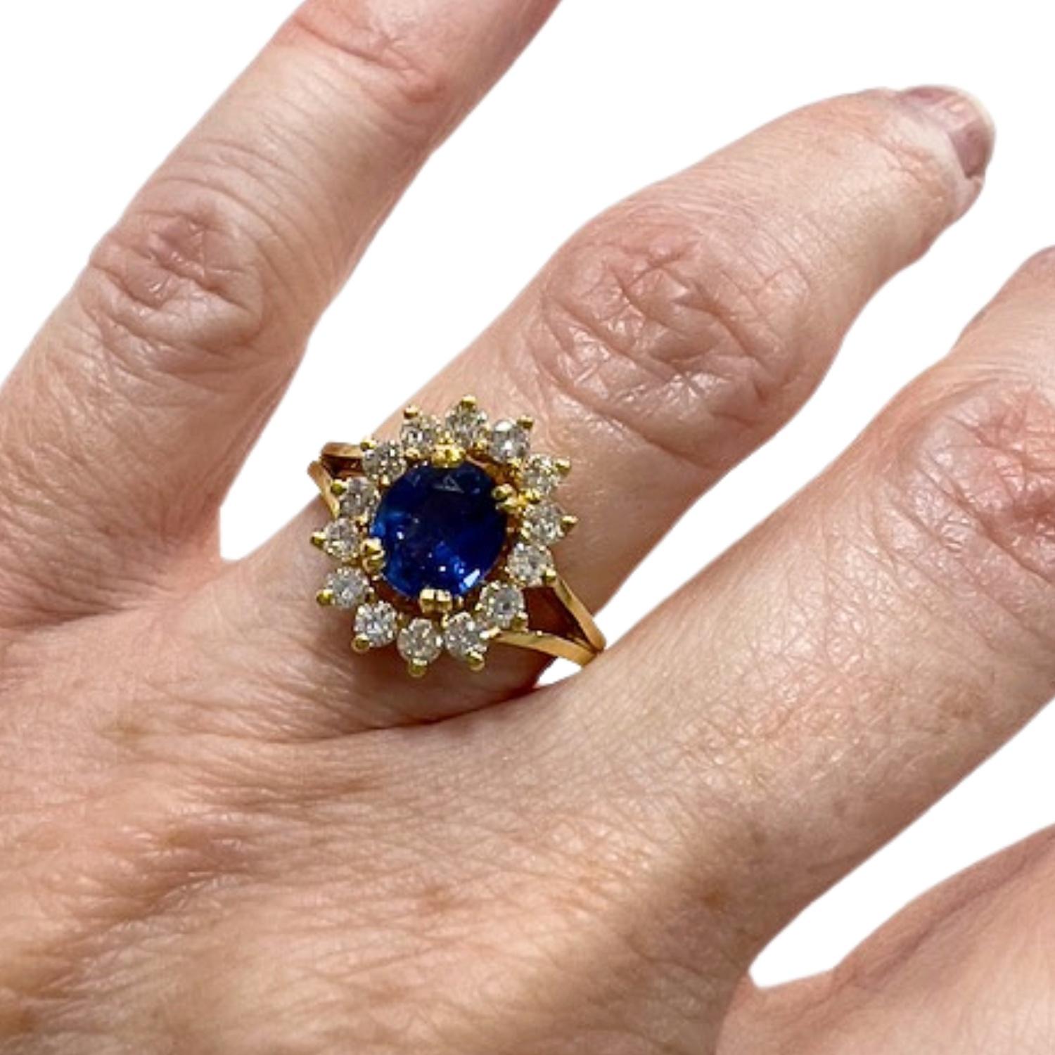 Bague Art déco en or jaune 18 carats, diamant et saphir en vente 3