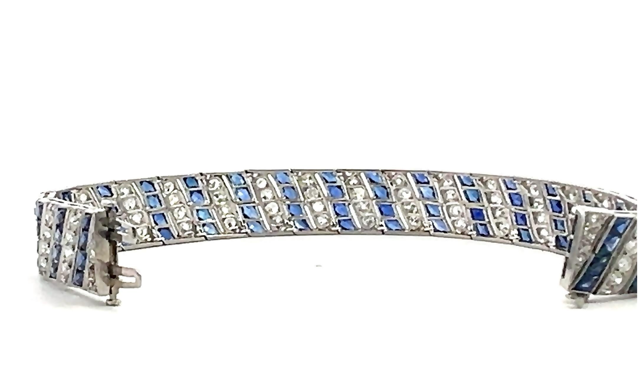 Art Deco Diamond and Sapphire Barberpole Platinum Filigree Tennis Link Bracelet For Sale 8