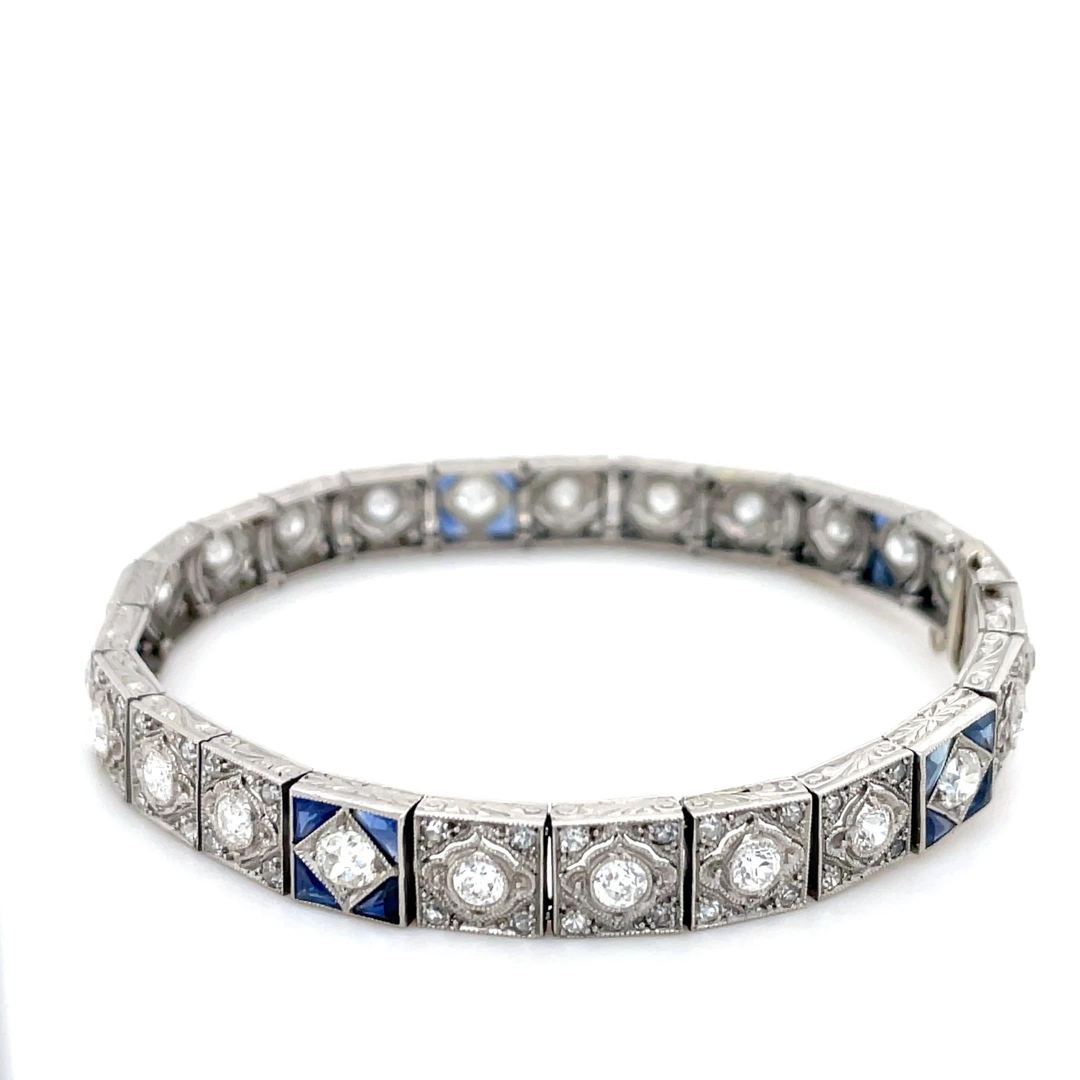 Art Deco Diamond and Sapphire Bracelet In Good Condition In Chicago, IL