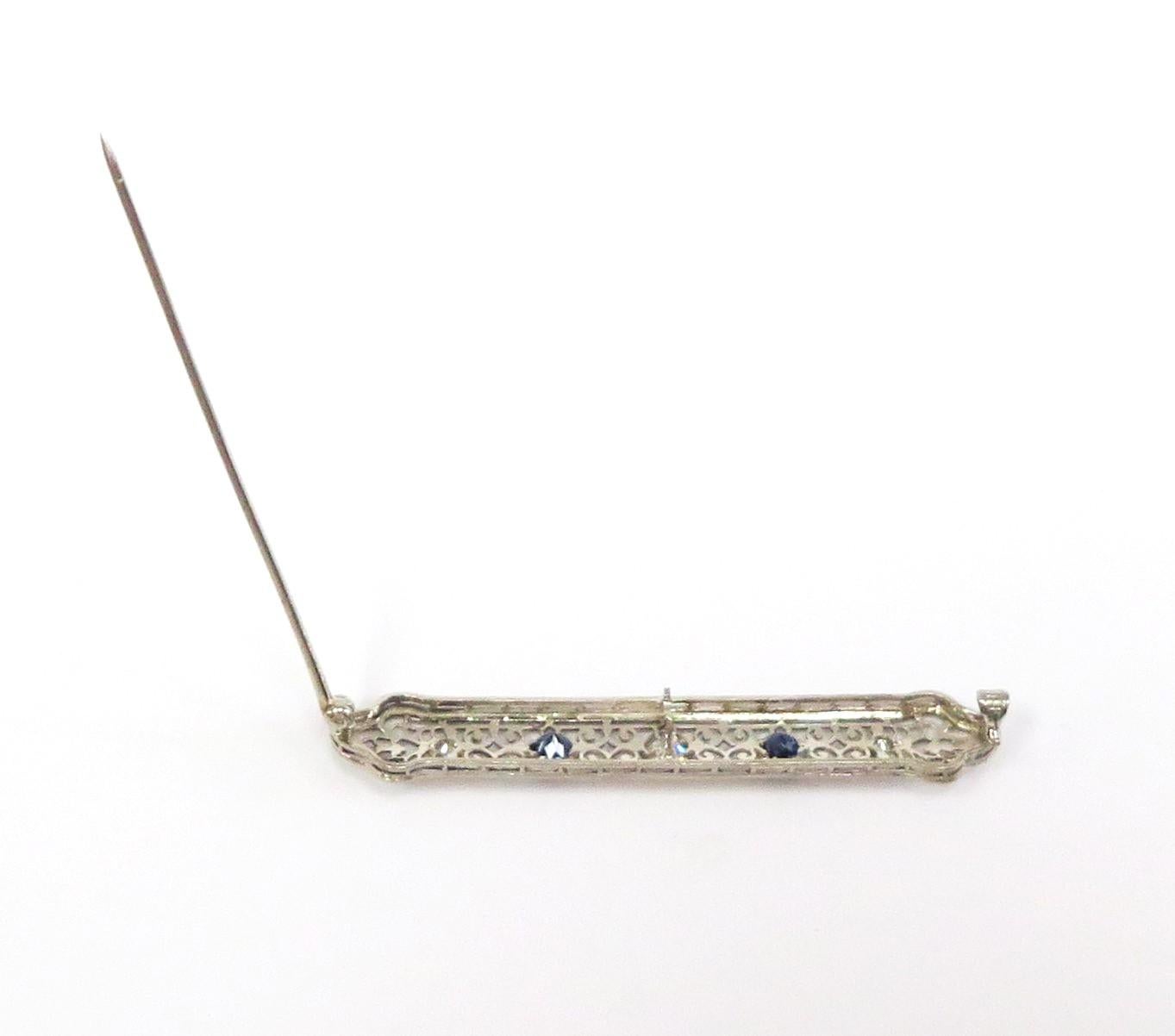 Art Deco Diamond and Sapphire Filigree Bar Pin / 14 Karat White Gold In Excellent Condition In Bellmore, NY