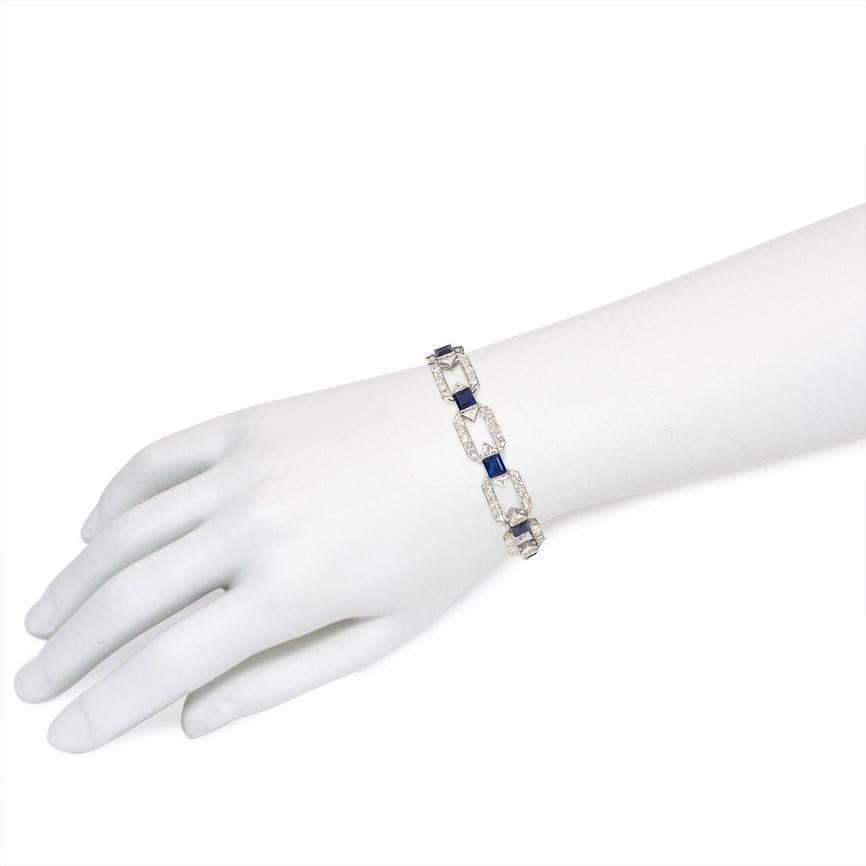 Art Deco Diamond and Sapphire Open Hexagonal Link Bracelet In Good Condition In New York, NY