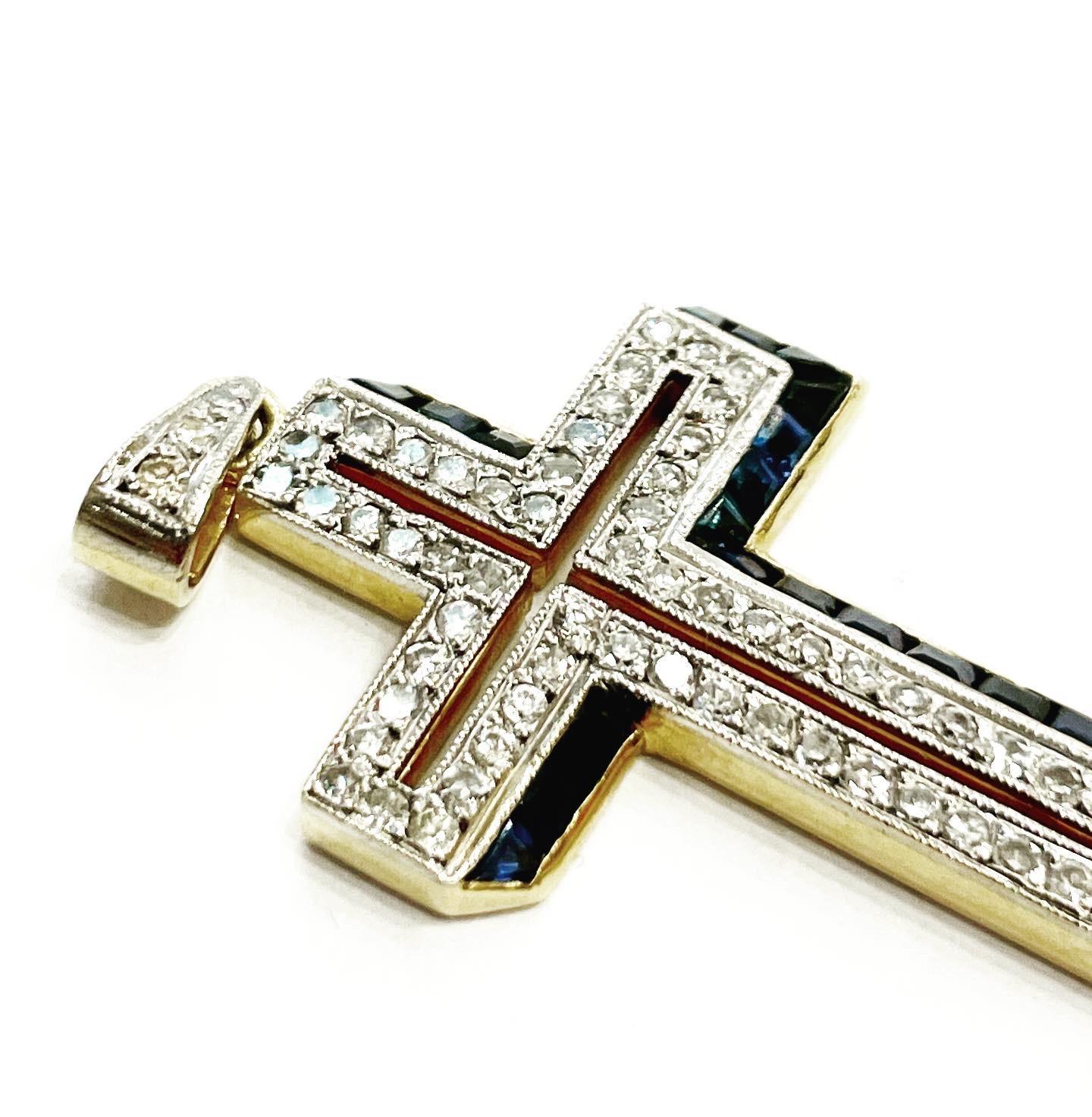 Old European Cut Art Decó Diamond and Sapphire Platinum 18 Karat Yellow Gold Cross Pendant