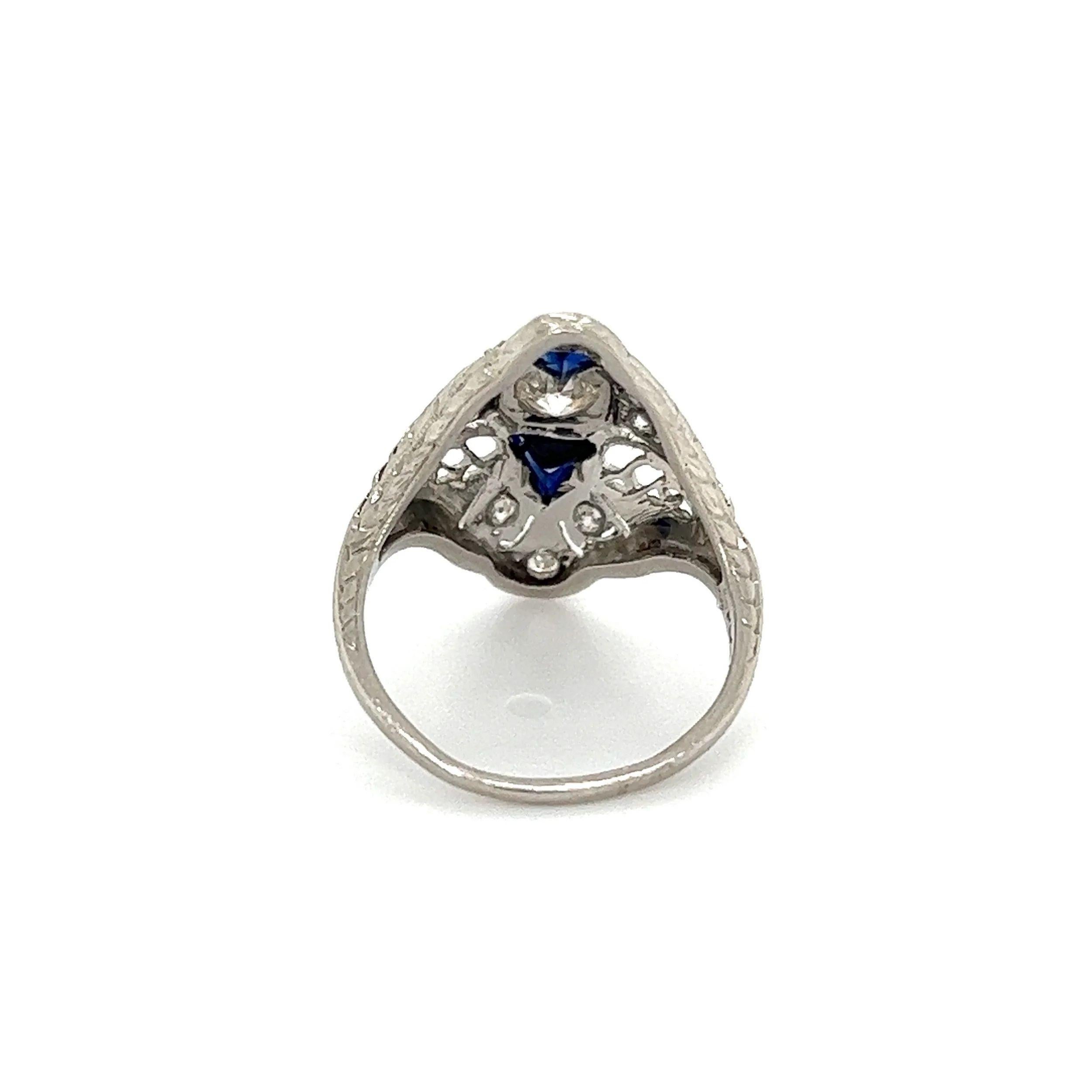 Women's Art Deco Diamond and Sapphire Vintage Platinum Cocktail Ring For Sale
