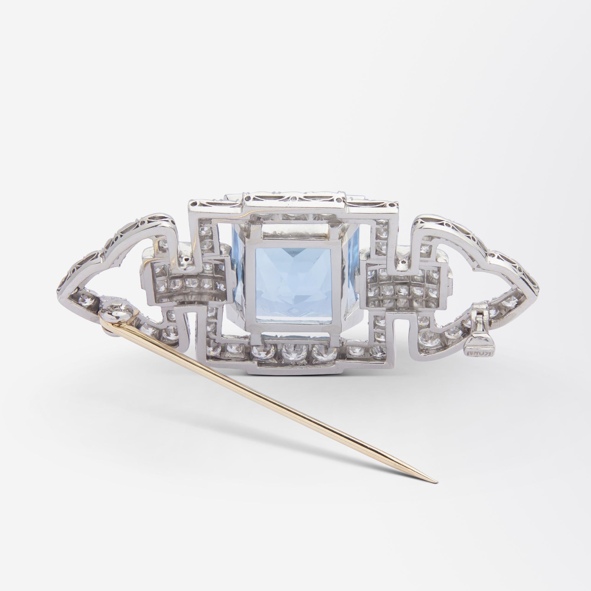 Art Deco Diamond & Aquamarine Brooch Pin by Kohn In Good Condition For Sale In Brisbane City, QLD