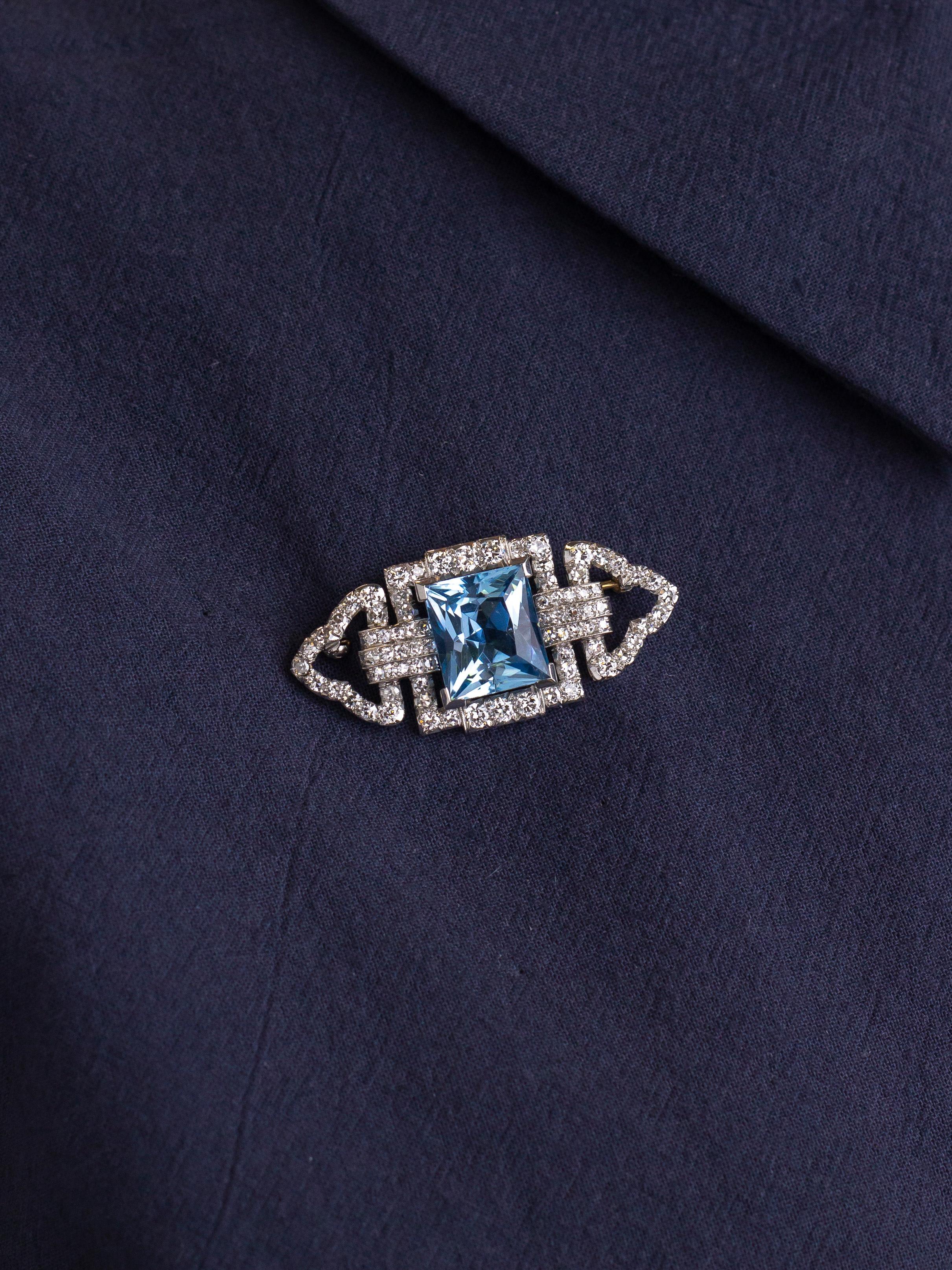 Art Deco Diamond & Aquamarine Brooch Pin by Kohn For Sale 1
