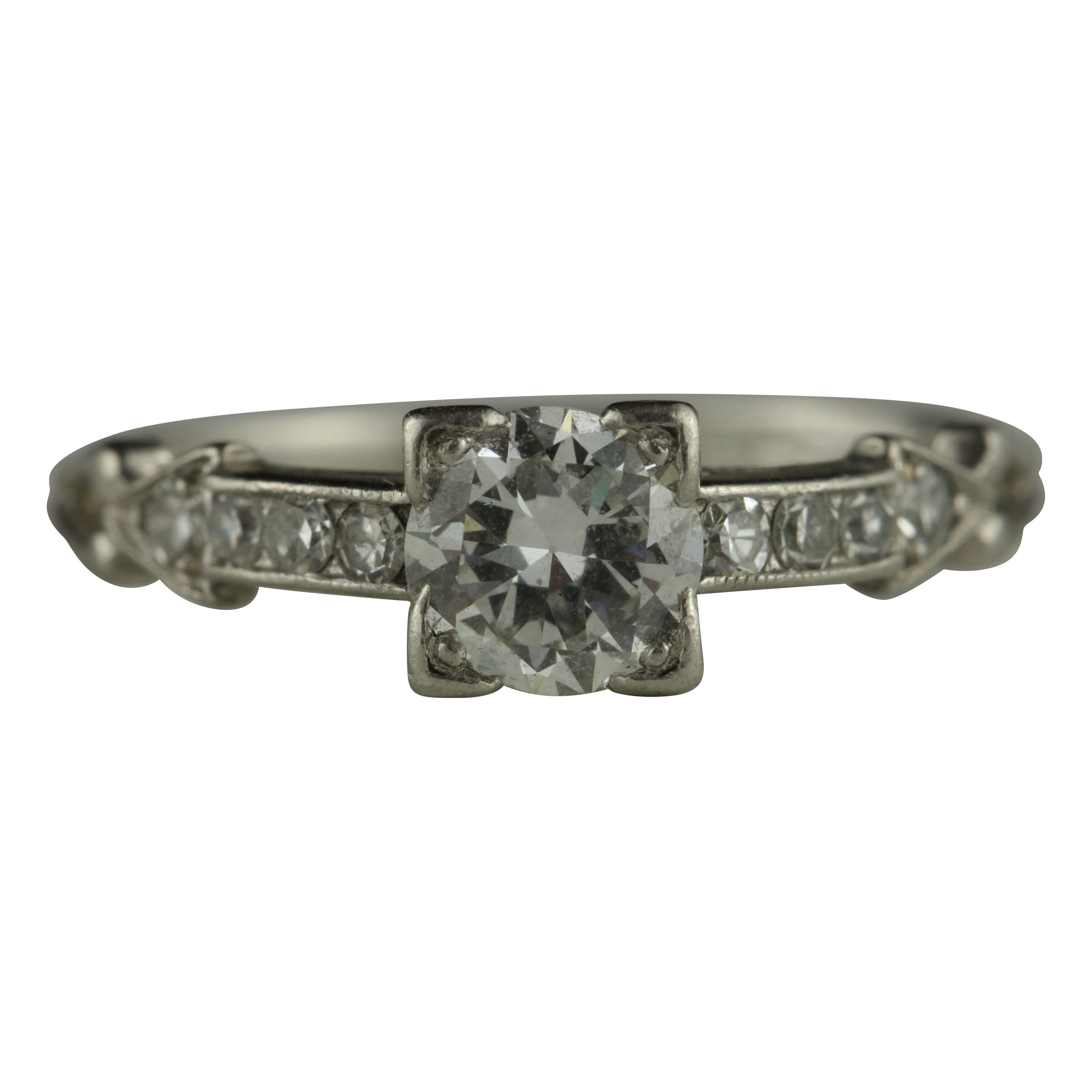 Art Deco Diamant Arrow Verlobungsring im Angebot
