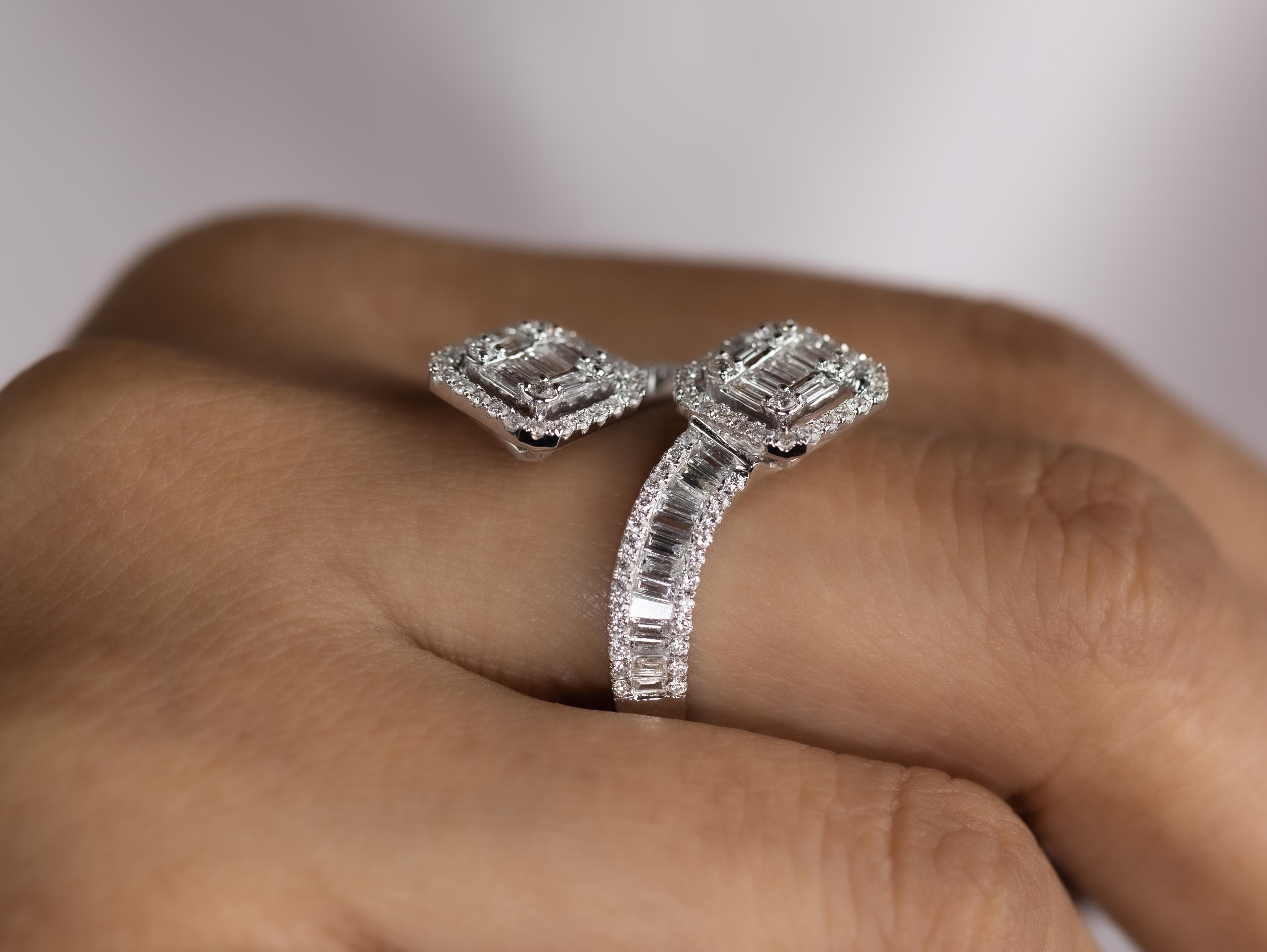 Women's Art Deco Diamond Baguette Cut Illusion Setting, 1.2TCW F VS Natural Diamond Ring For Sale