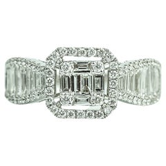 Bague Art Déco avec diamant taille baguette, sertissage à l'illusion, 1,1 TCW F G VS