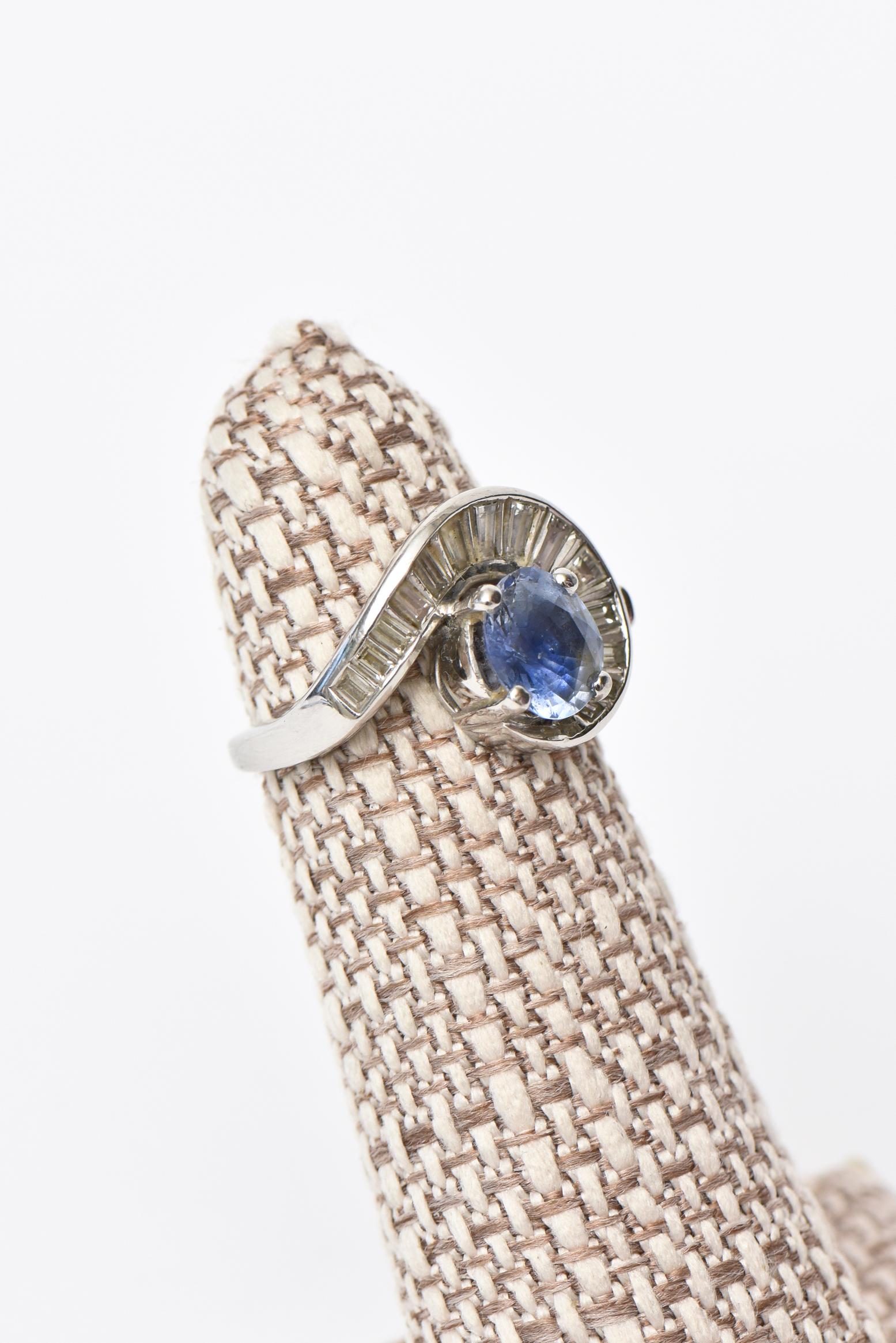 Women's Art Deco Diamond Baguette, Sapphire and Platinum Ring For Sale