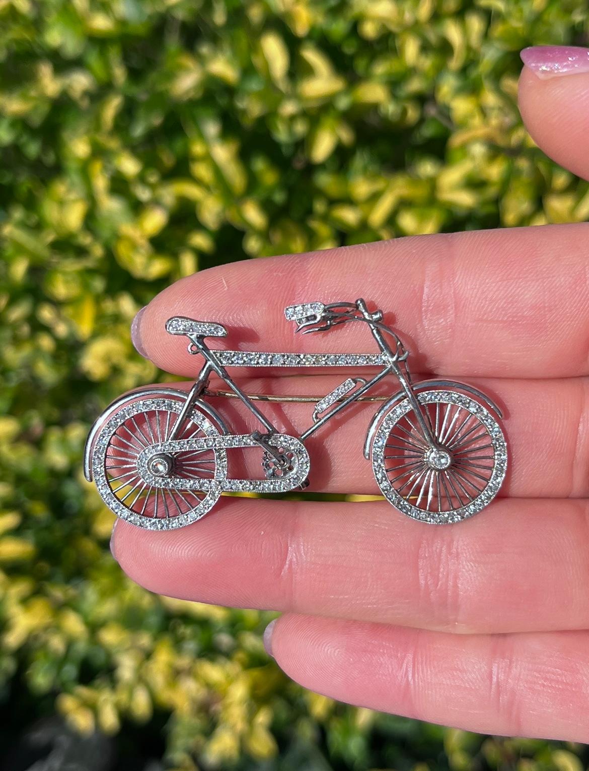 Taglio singolo Spilla per bicicletta con diamante Art Deco in vendita
