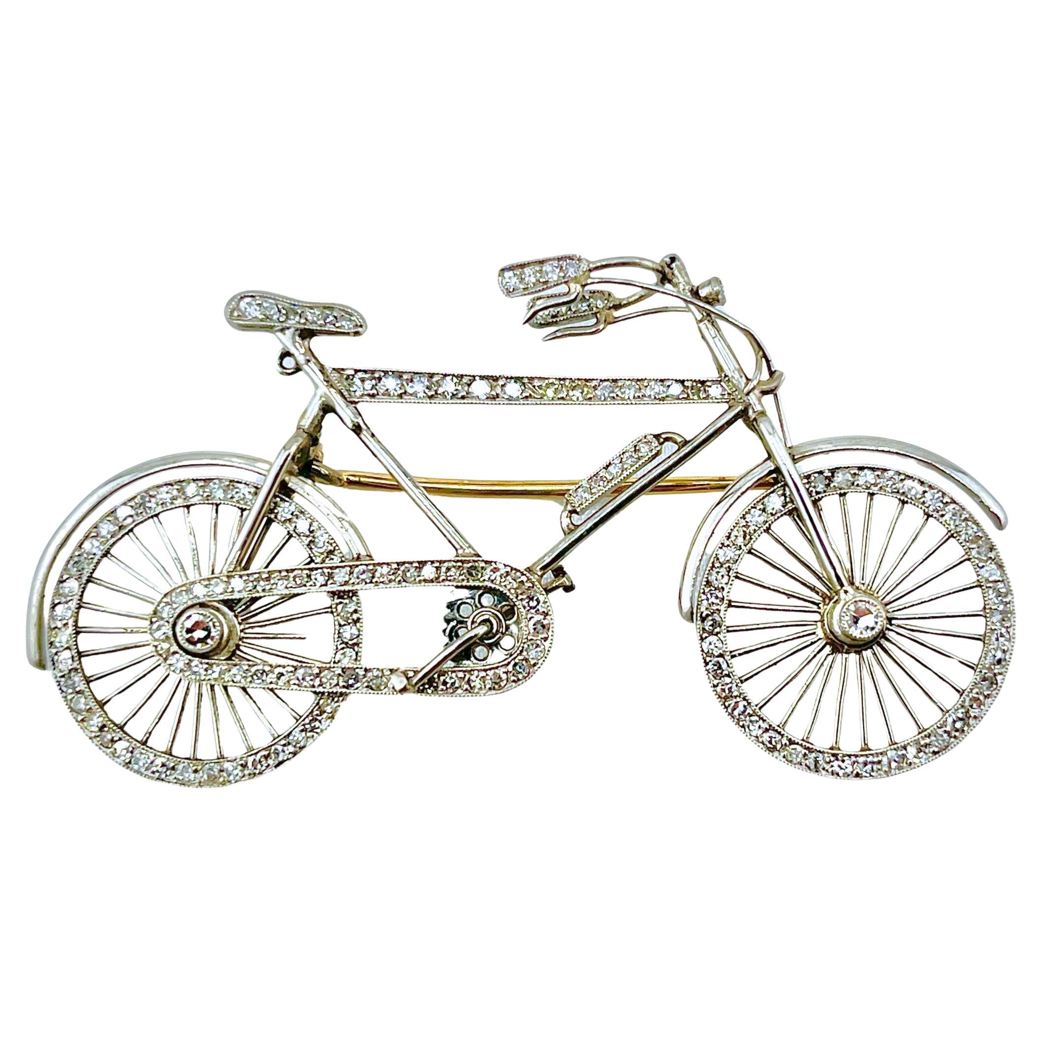 Spilla per bicicletta con diamante Art Deco in vendita