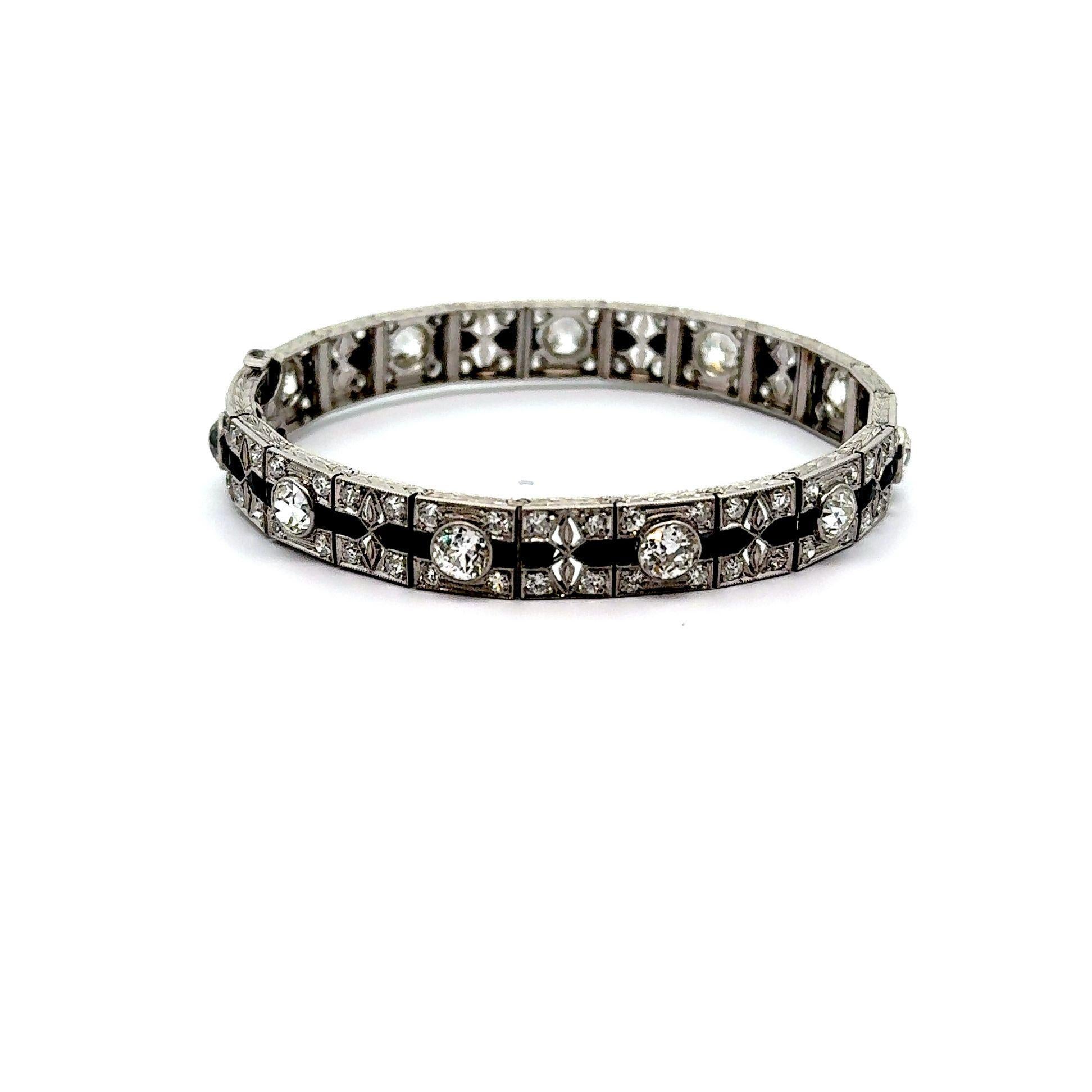 Taille vieille Europe Bracelet Art Déco en platine avec diamants et onyx noir, Circa 1930 en vente