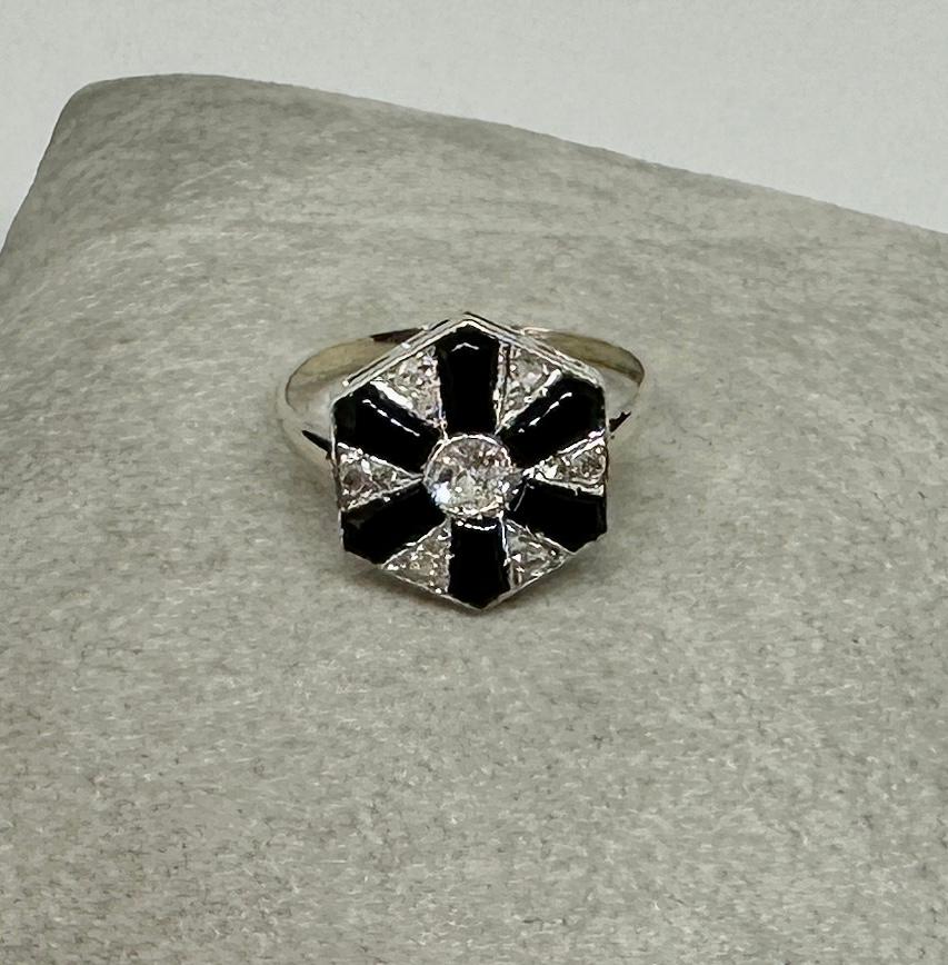 Women's Art Deco Diamond Black Onyx Platinum Ring Old Mine Rose Cut Diamonds Antique For Sale