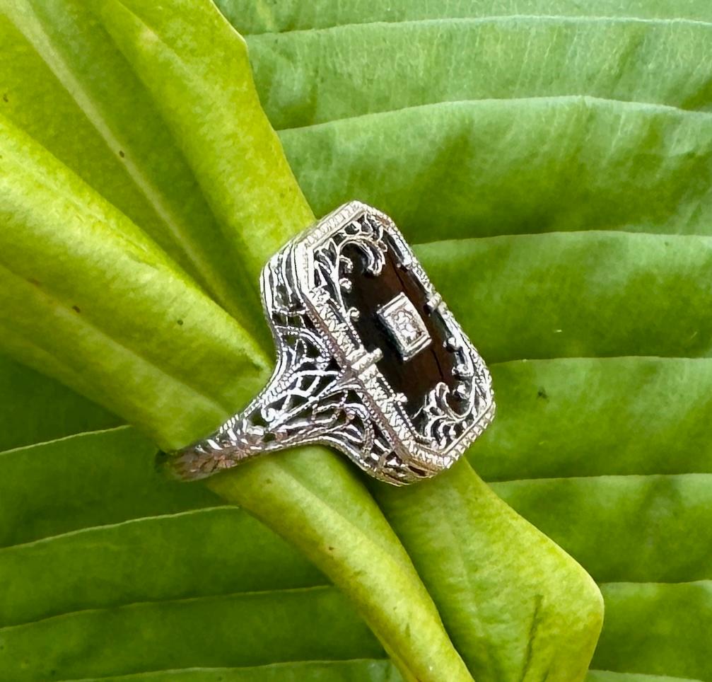 Art Deco Diamond Black Onyx Ring Edwardian Filigree 14 Karat White Gold Flower For Sale 2