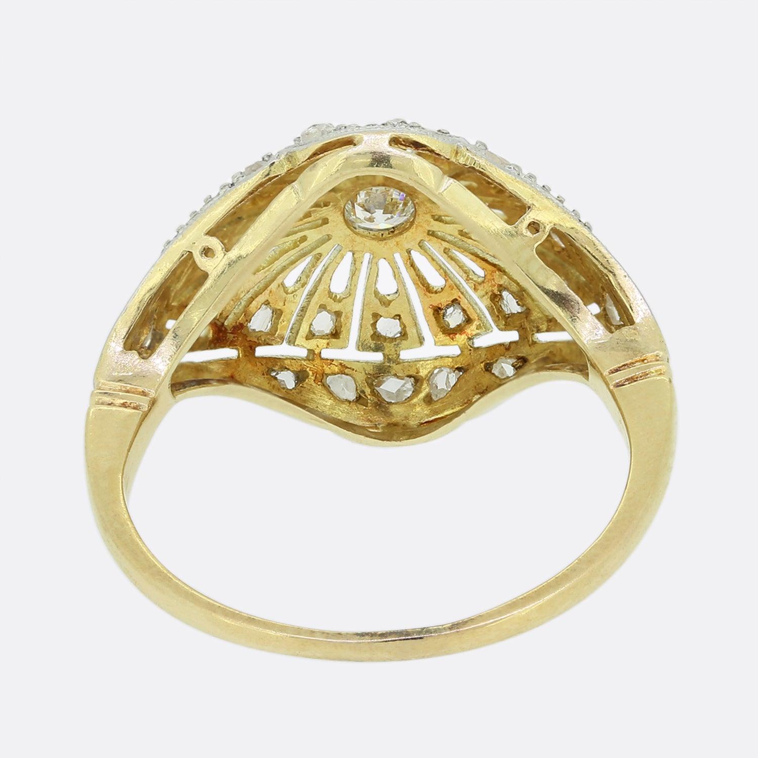 Art Deco Diamond Bombe Ring In Good Condition For Sale In London, GB
