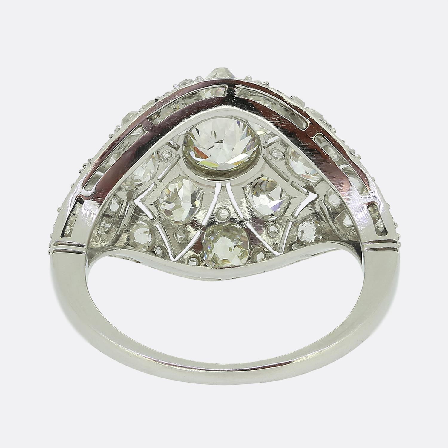 Art Deco Diamond Bombe Ring In Good Condition For Sale In London, GB