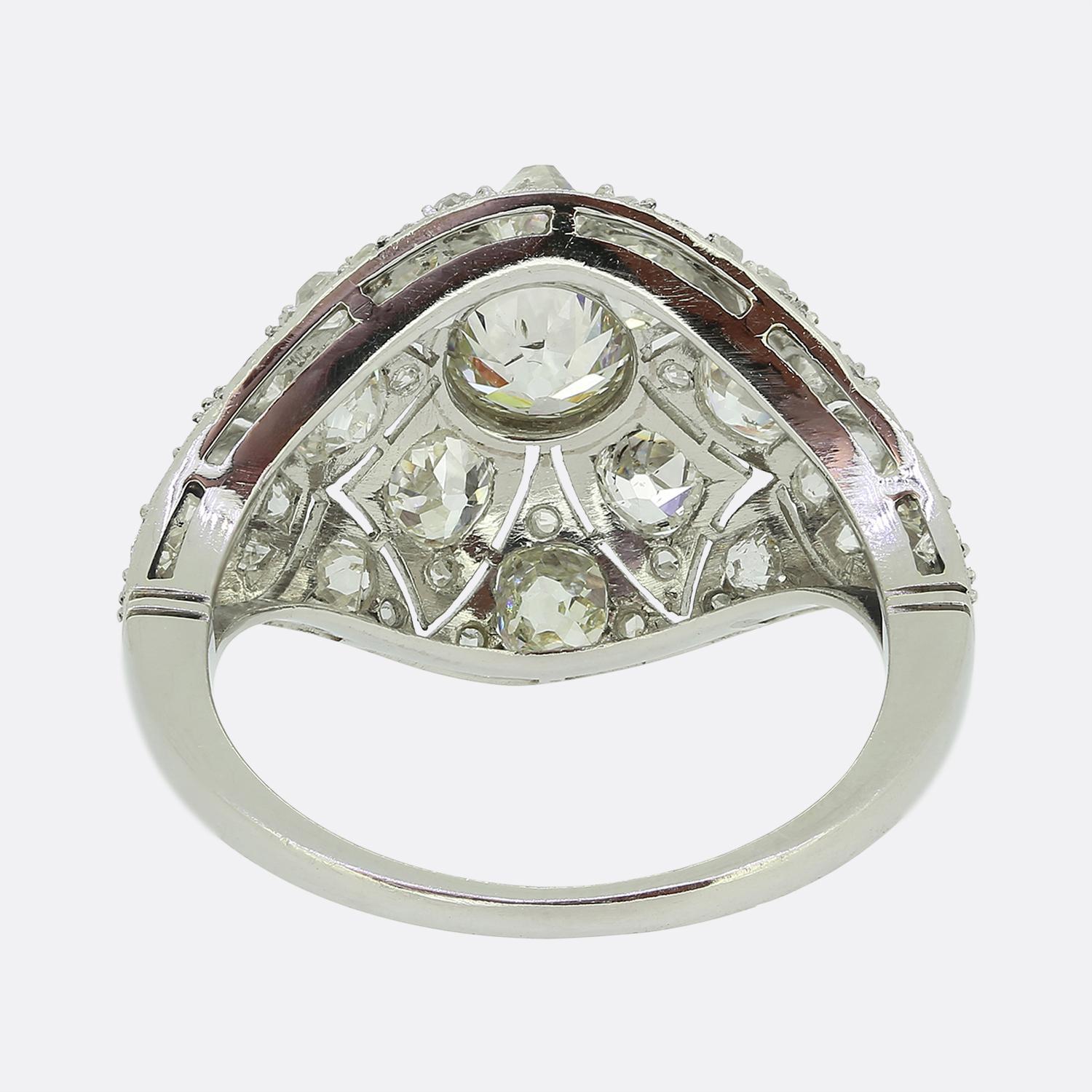 Taglio vecchia miniera Anello Art Deco Diamond Bombe in vendita