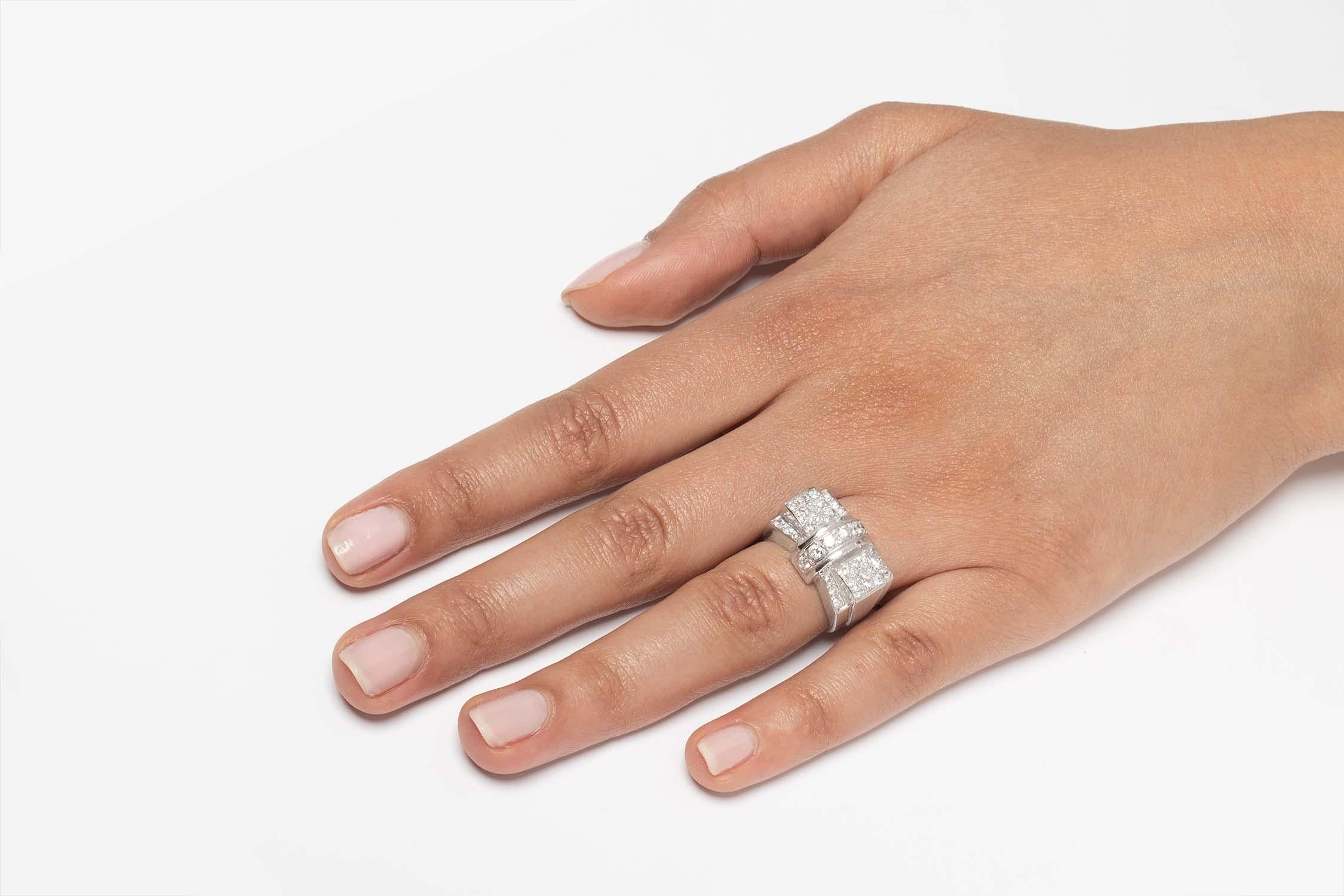 Art Deco Diamant-Bogen-Cocktailring, um 1920 für Damen oder Herren im Angebot