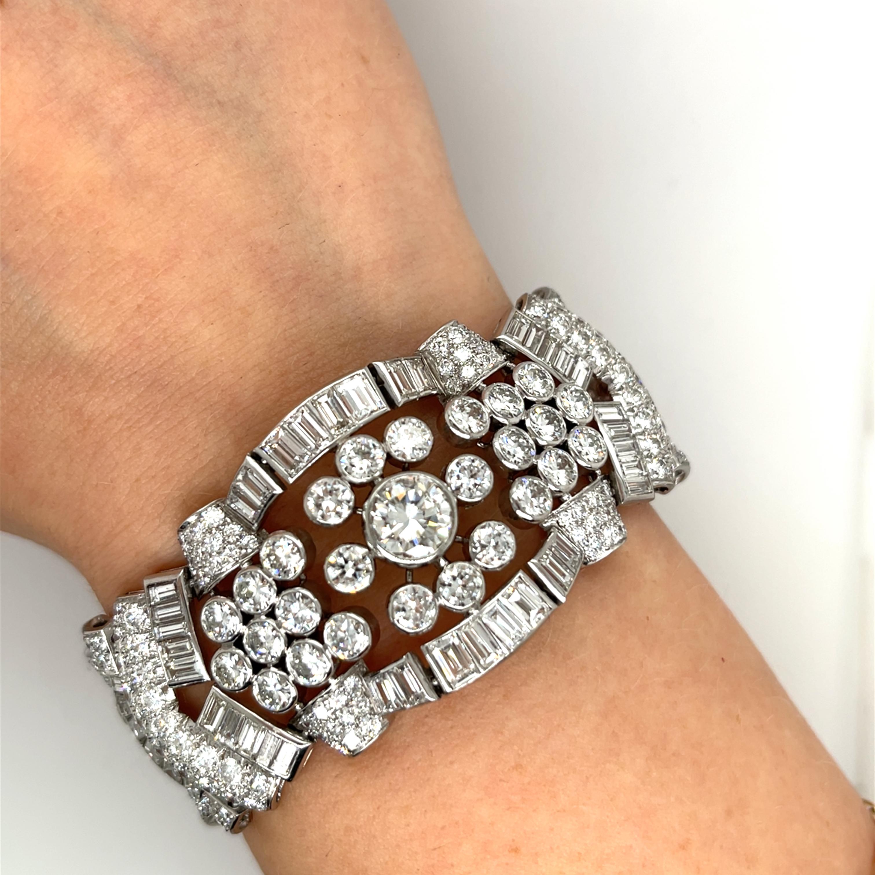 Art Deco Diamantarmband 31.40 Karat in Platin gefasst Damen