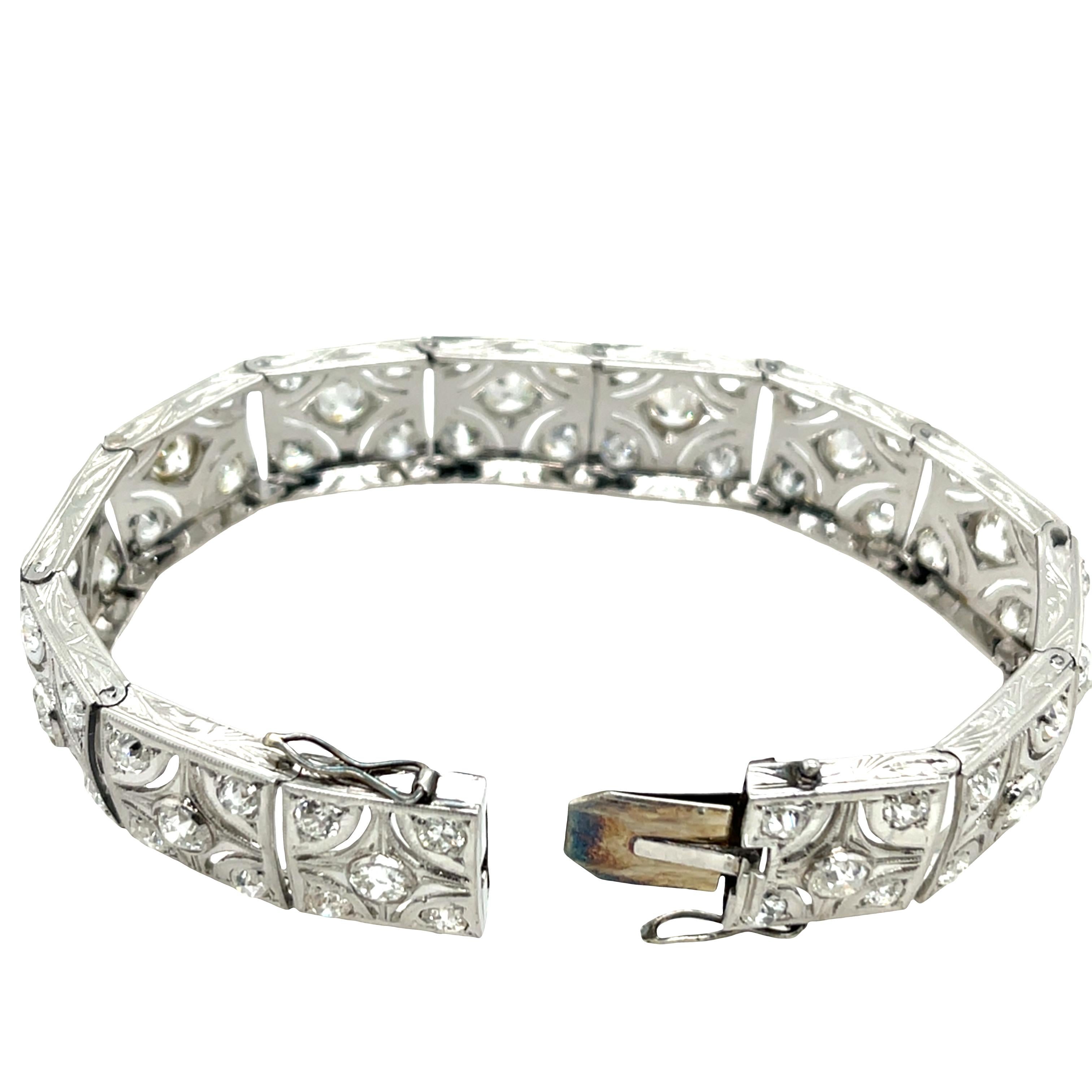 Art Deco Diamond Bracelet 8.0ct Set In Platinum For Sale 1
