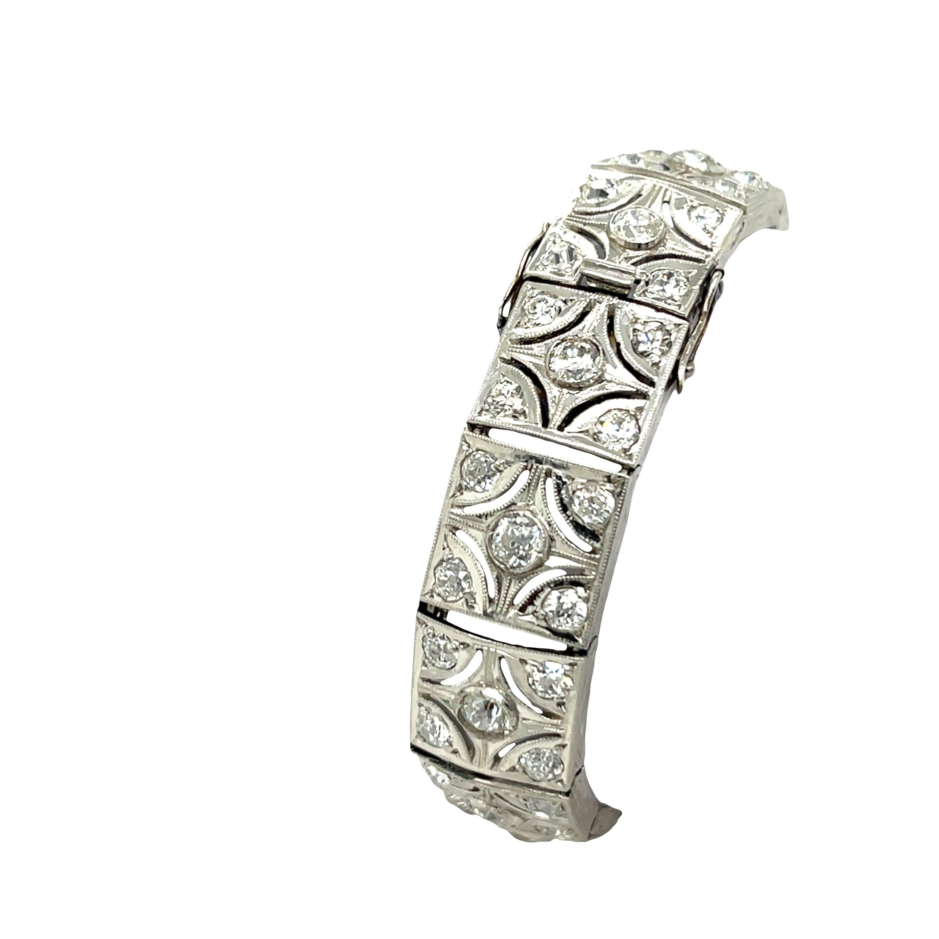 Art Deco Diamond Bracelet 8.0ct Set In Platinum For Sale 3