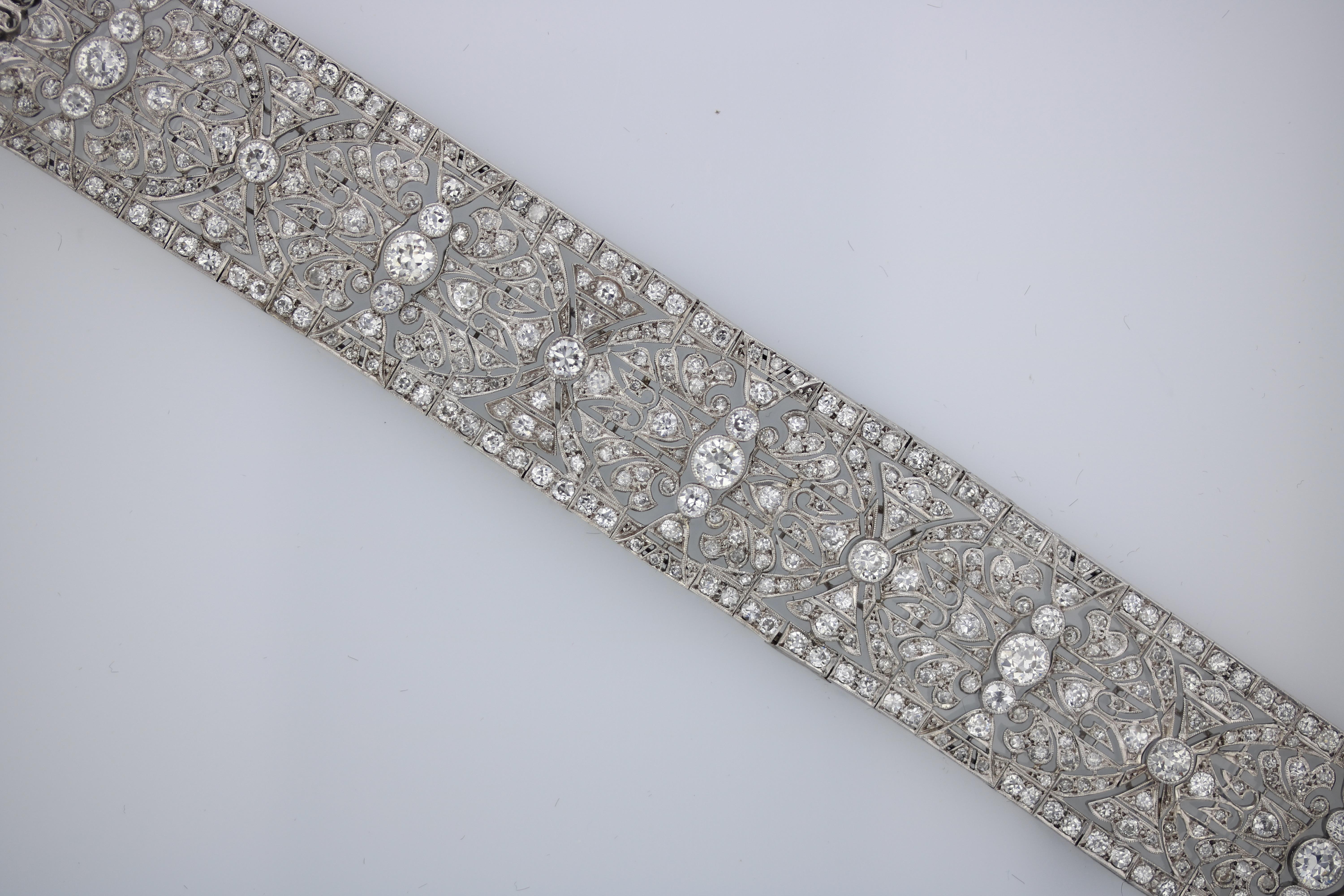 Art Deco Diamond Bracelet In Good Condition In NEW ORLEANS, LA