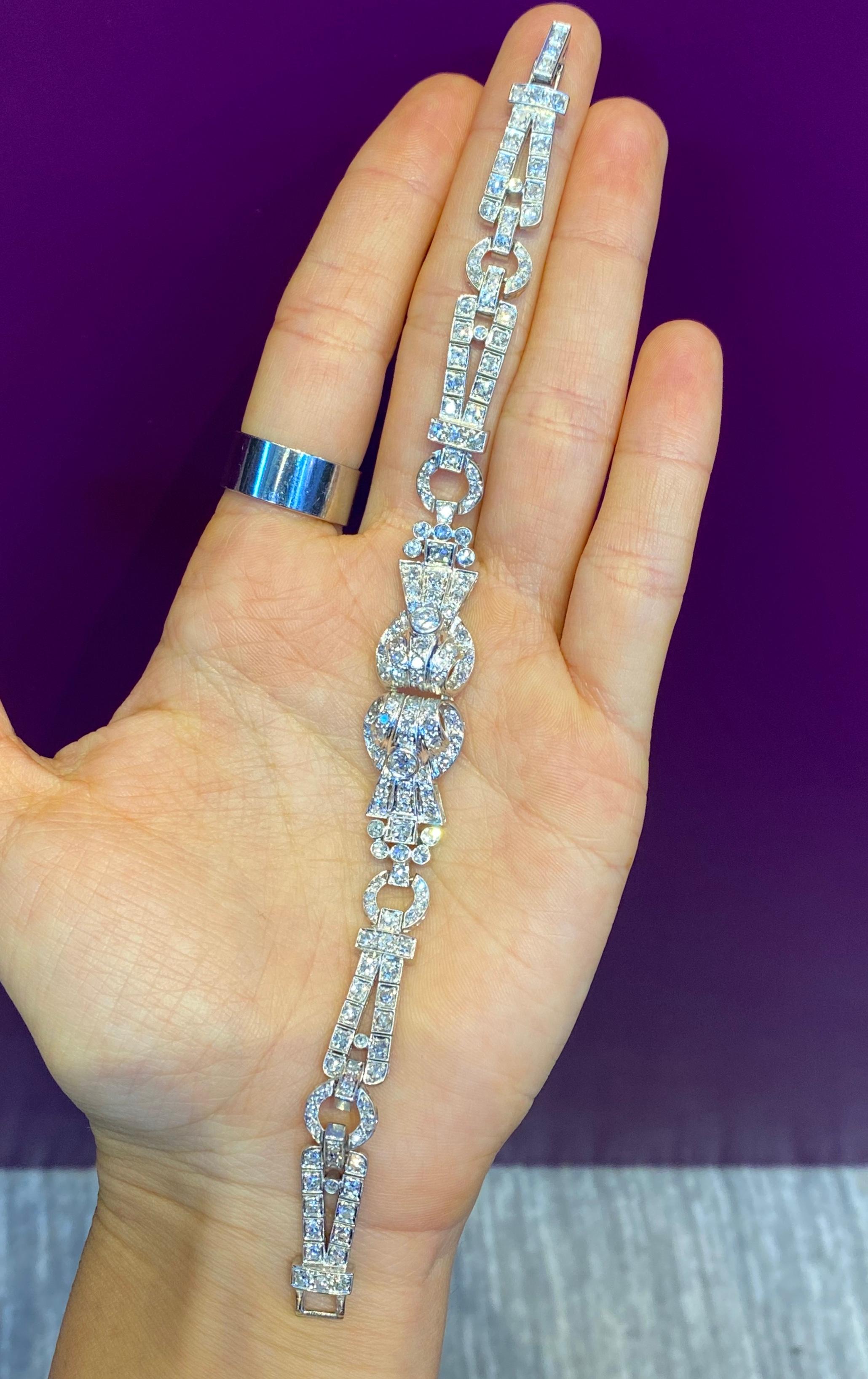 Round Cut Art Deco Diamond Bracelet For Sale