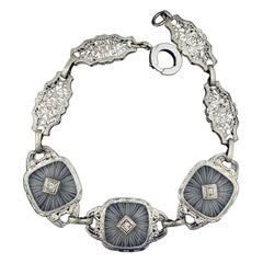 Filigranes Art-Déco-Diamantarmband aus 14 Karat Weißgold mit mattiertem Bergkristall