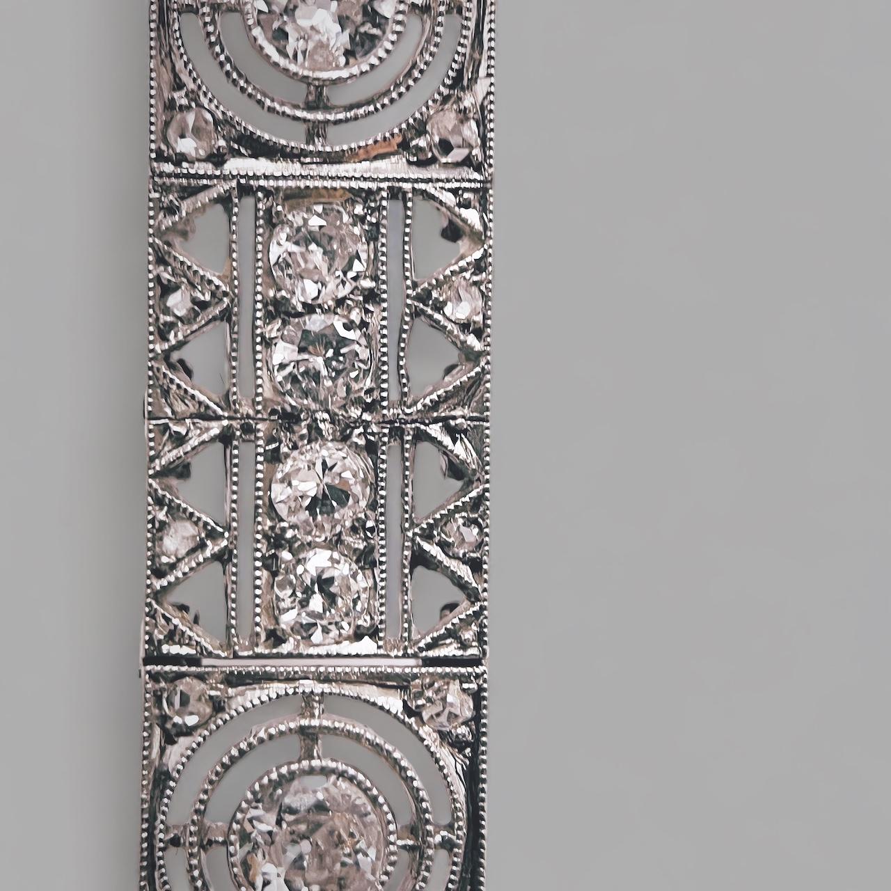 Art Deco Diamond Bracelet In Platinum, 0.8cm Width, 18.5cm Length, Circa 1920's For Sale 7