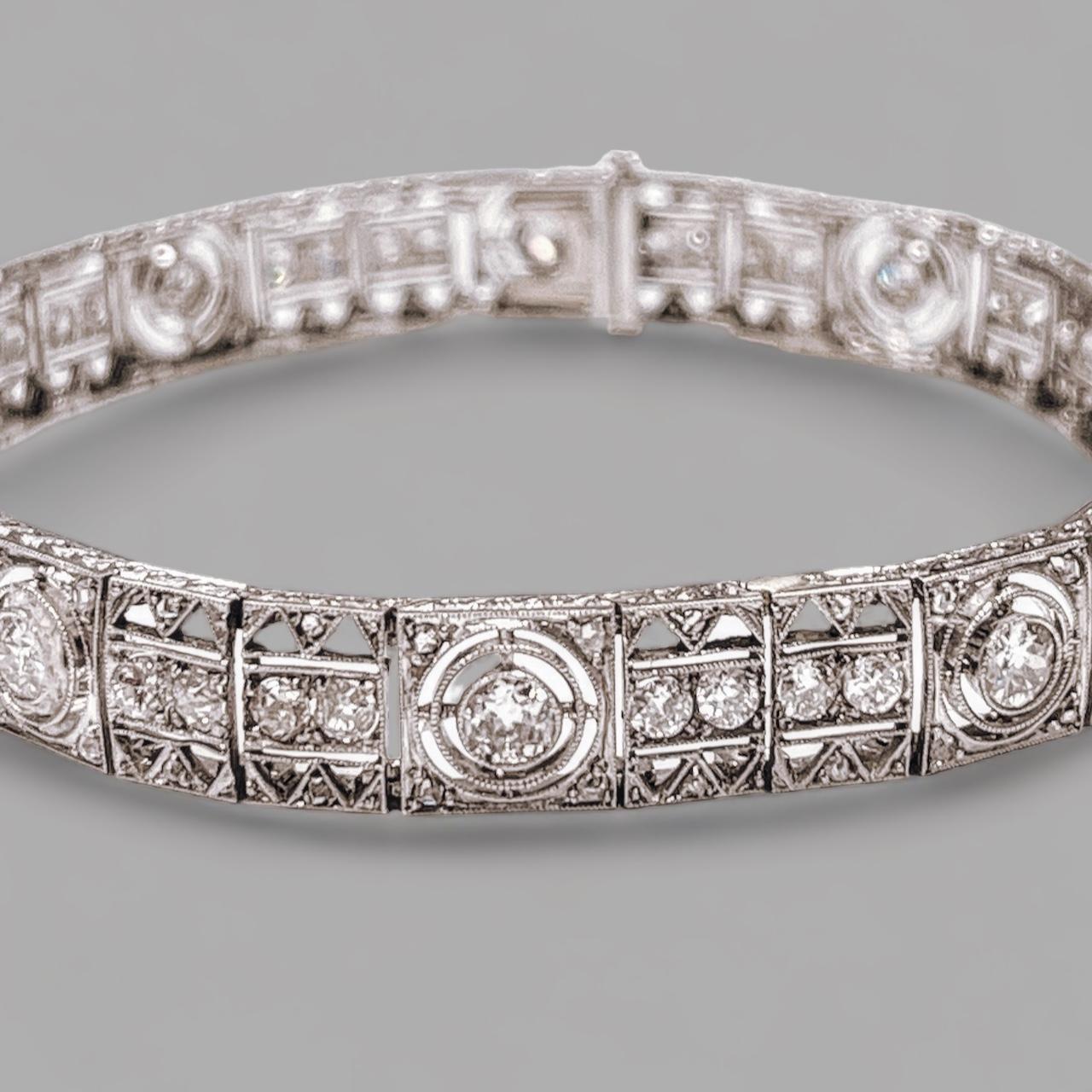Art Deco Diamond Bracelet In Platinum, 0.8cm Width, 18.5cm Length, Circa 1920's For Sale 13