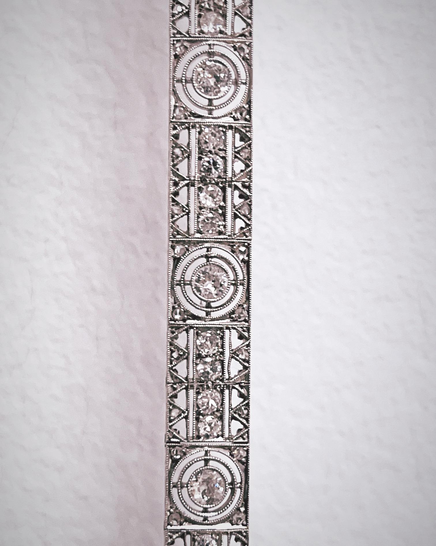 Women's Art Deco Diamond Bracelet In Platinum, 0.8cm Width, 18.5cm Length, Circa 1920's For Sale