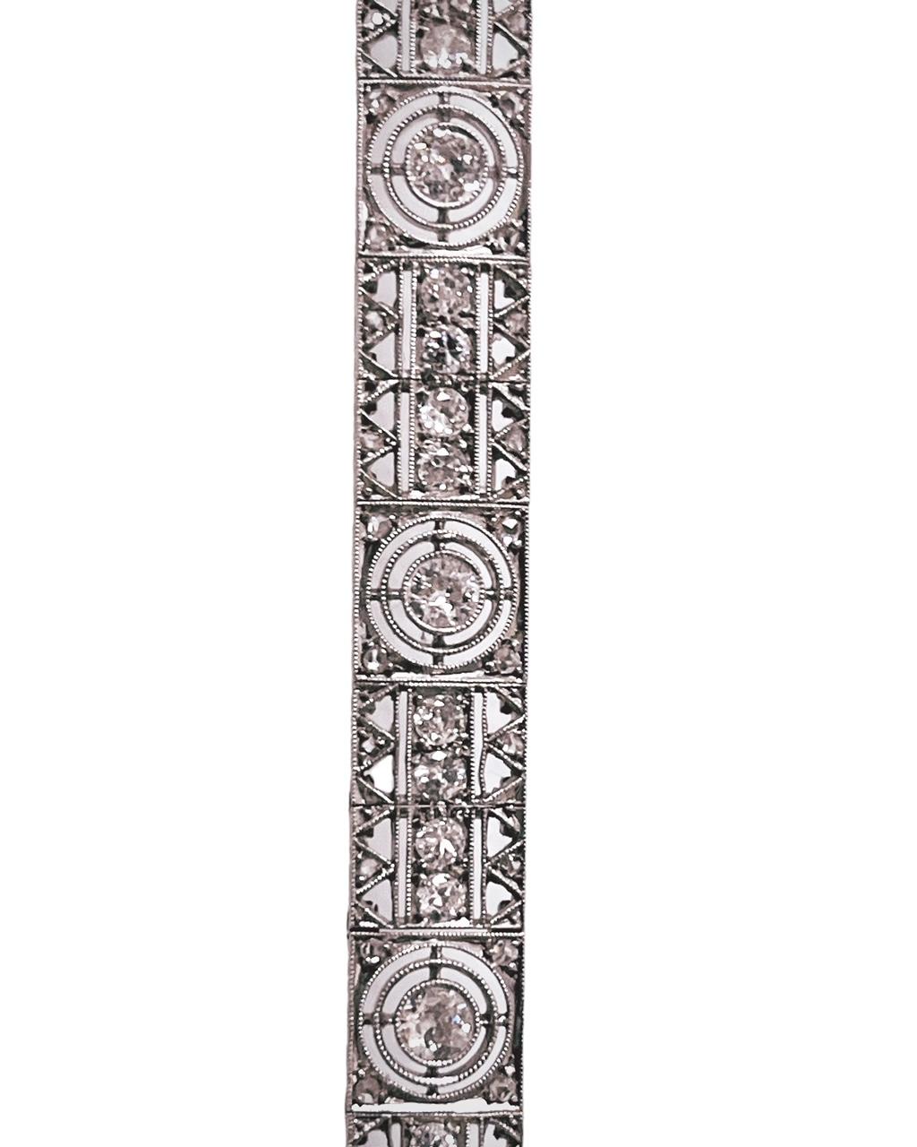 Art Deco Diamond Bracelet In Platinum, 0.8cm Width, 18.5cm Length, Circa 1920's For Sale 1