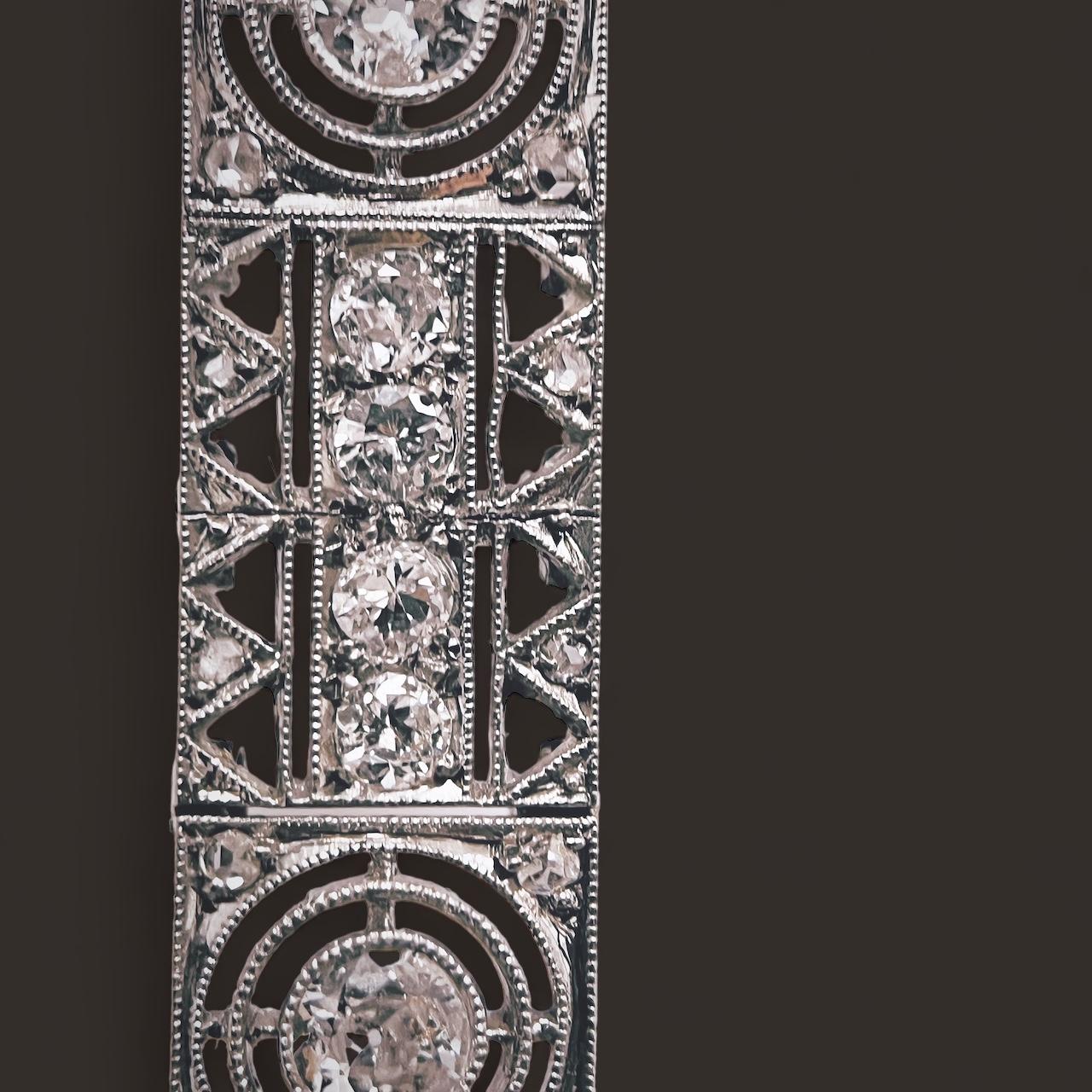 Art-Déco-Diamantarmband aus Platin, 0,8 cm Breite, 18,5 cm Länge, ca. 1920er Jahre im Angebot 4