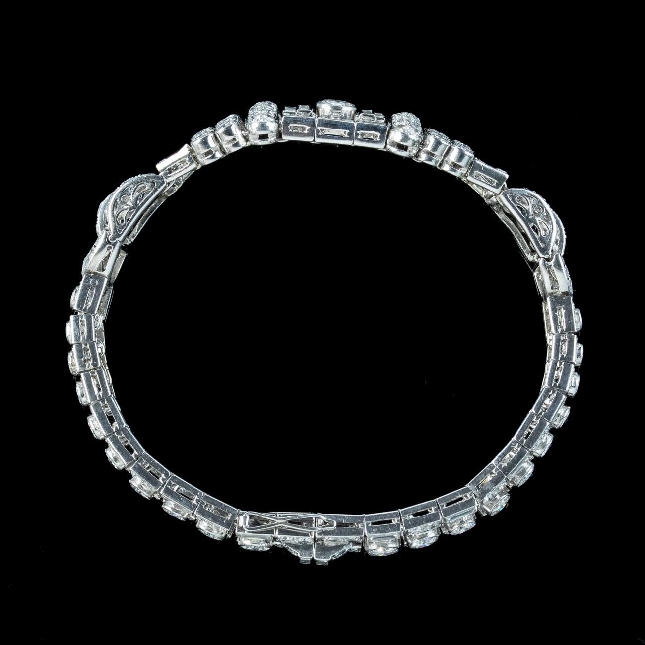 Art Deco Diamond Bracelet Platinum 15 Carat Diamond For Sale 1
