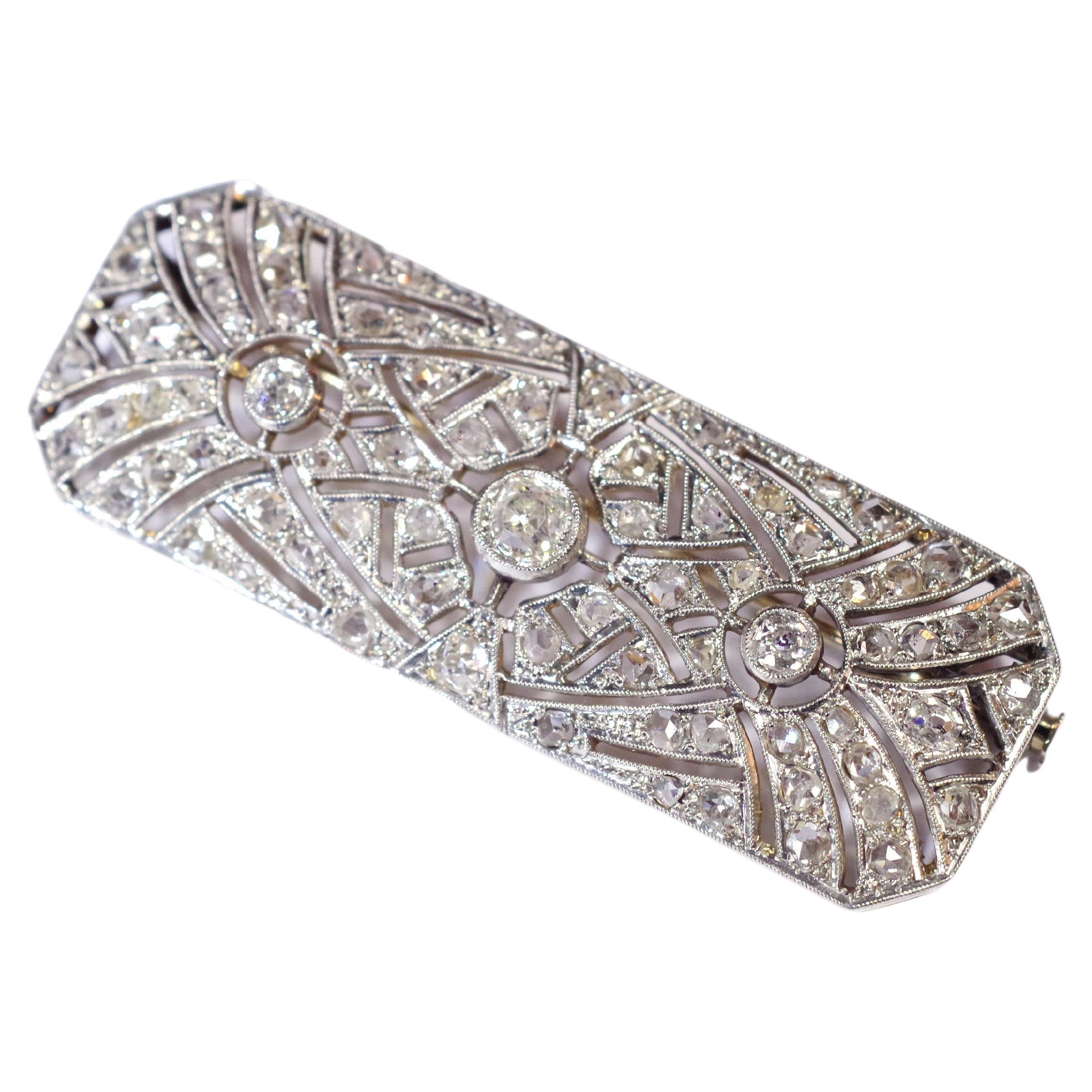 Art Deco Diamond Brooch in Platinum and 18 Karat White Gold For Sale