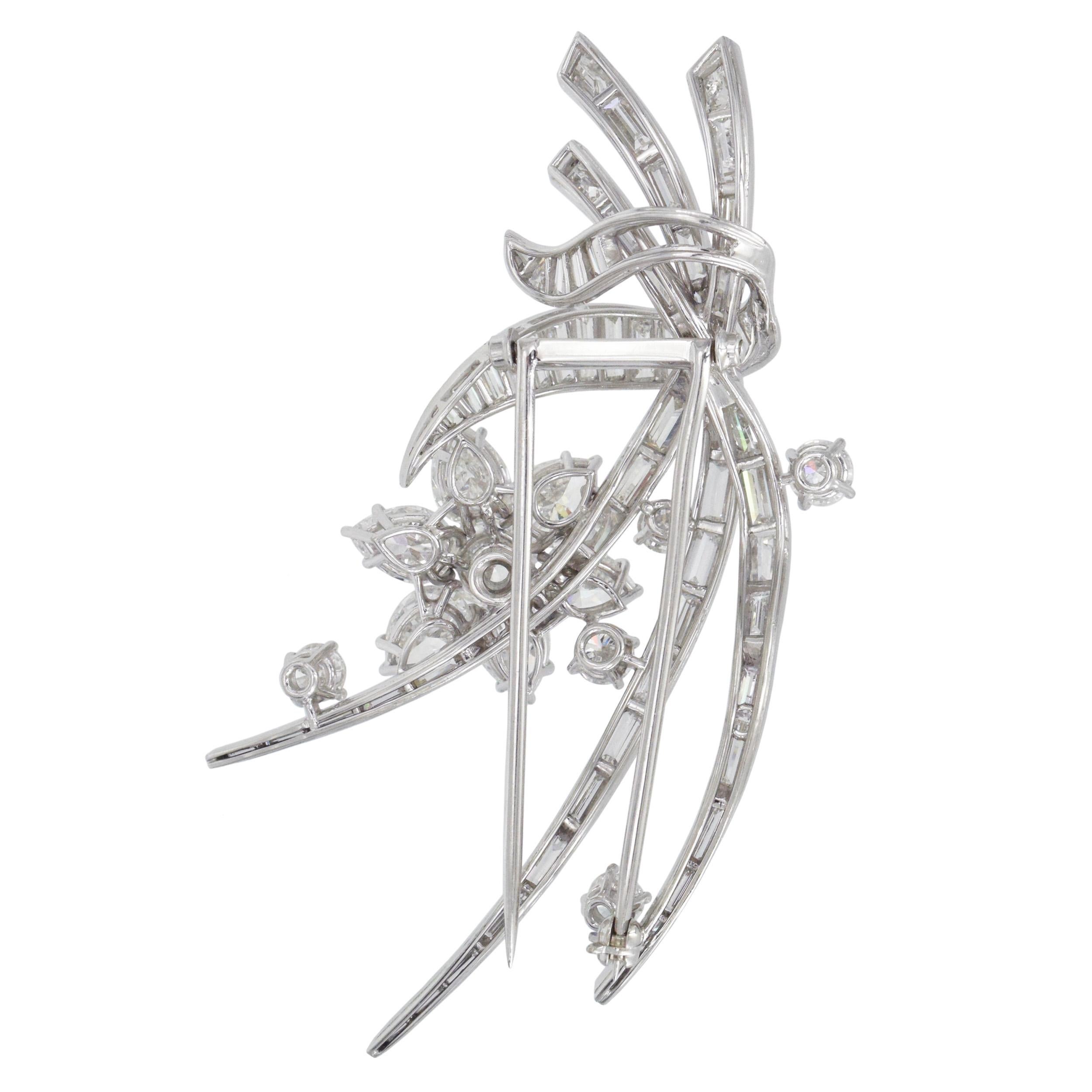 Women's or Men's Art Deco Diamond Brooch In Platinum. For Sale