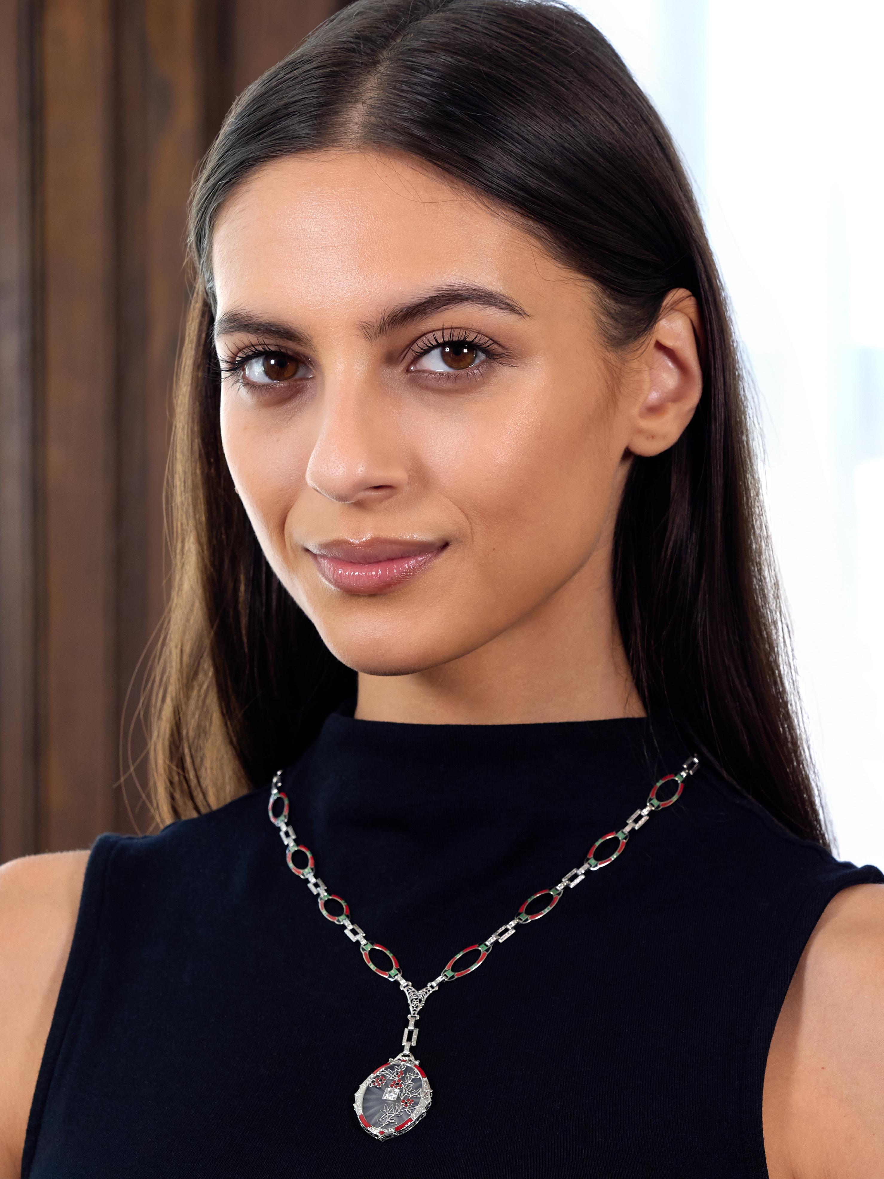Collana Sartuoir in oro 14K con ciondolo antico in oro 14K e diamante di canfora. in vendita 5