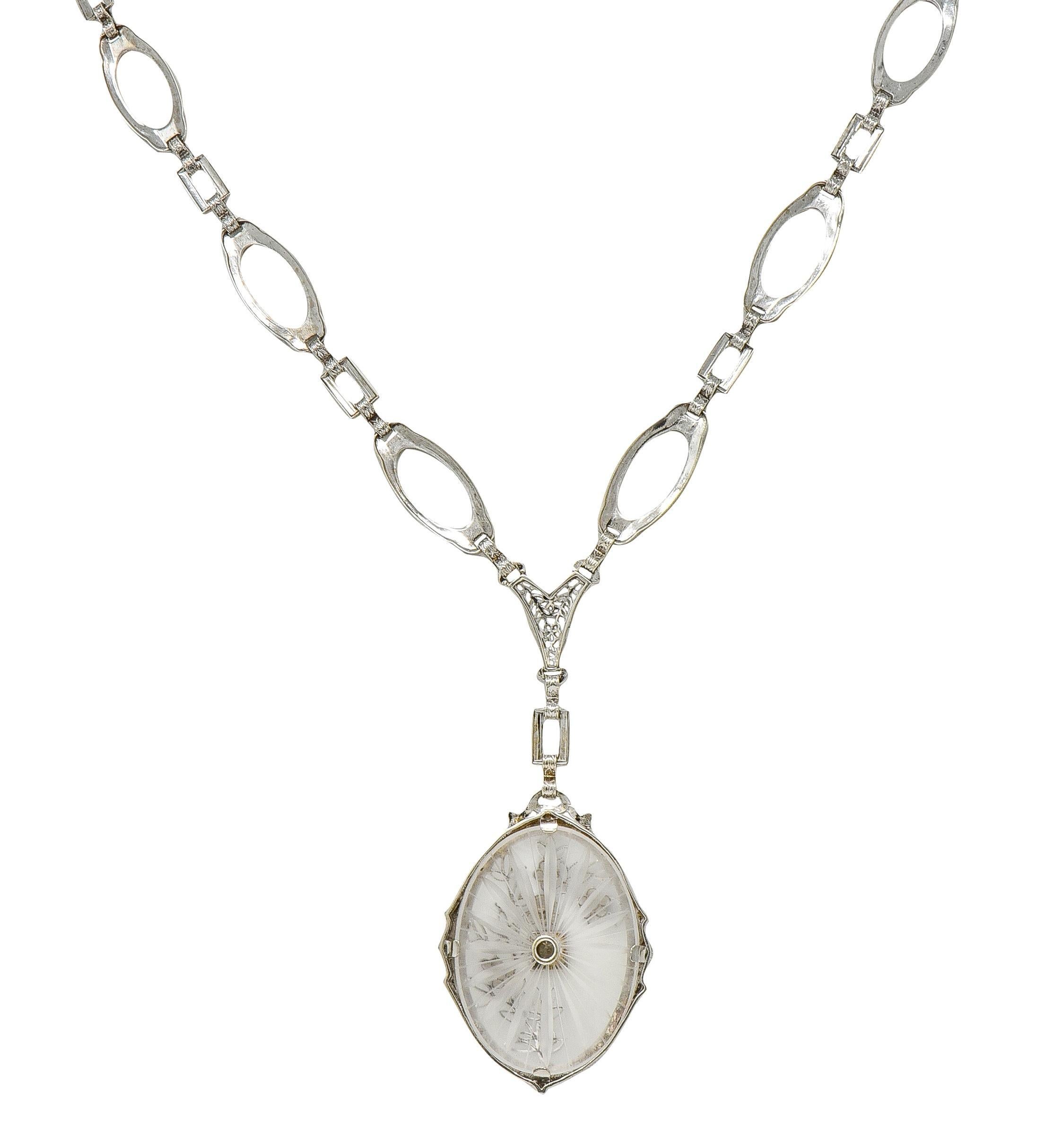 Collana Sartuoir in oro 14K con ciondolo antico in oro 14K e diamante di canfora. In condizioni ottime in vendita a Philadelphia, PA