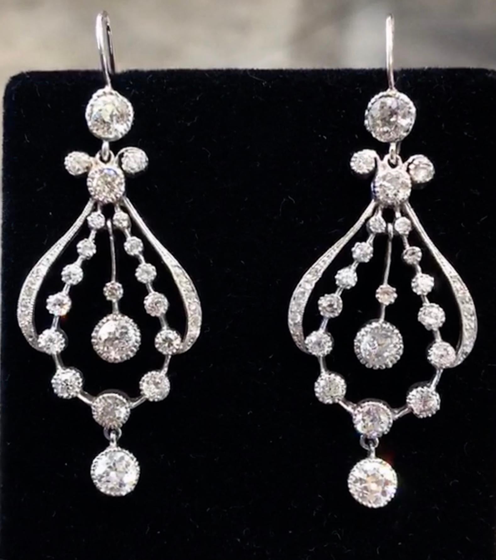 Art Deco Diamond Earrings with 7.30cts of Diamonds  In Excellent Condition In New Orleans, LA