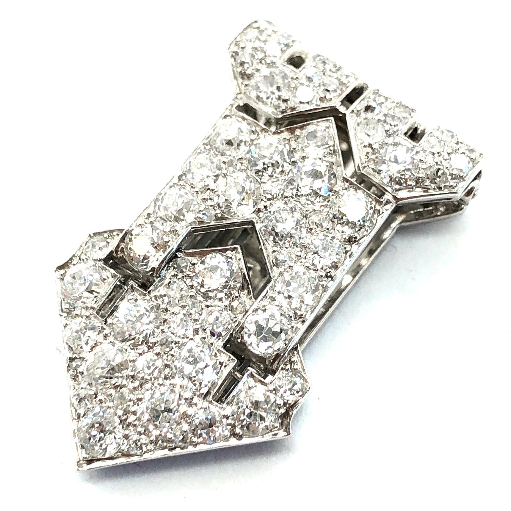 Art Deco Diamond Clip, 1920s In Excellent Condition For Sale In Idar-Oberstein, DE
