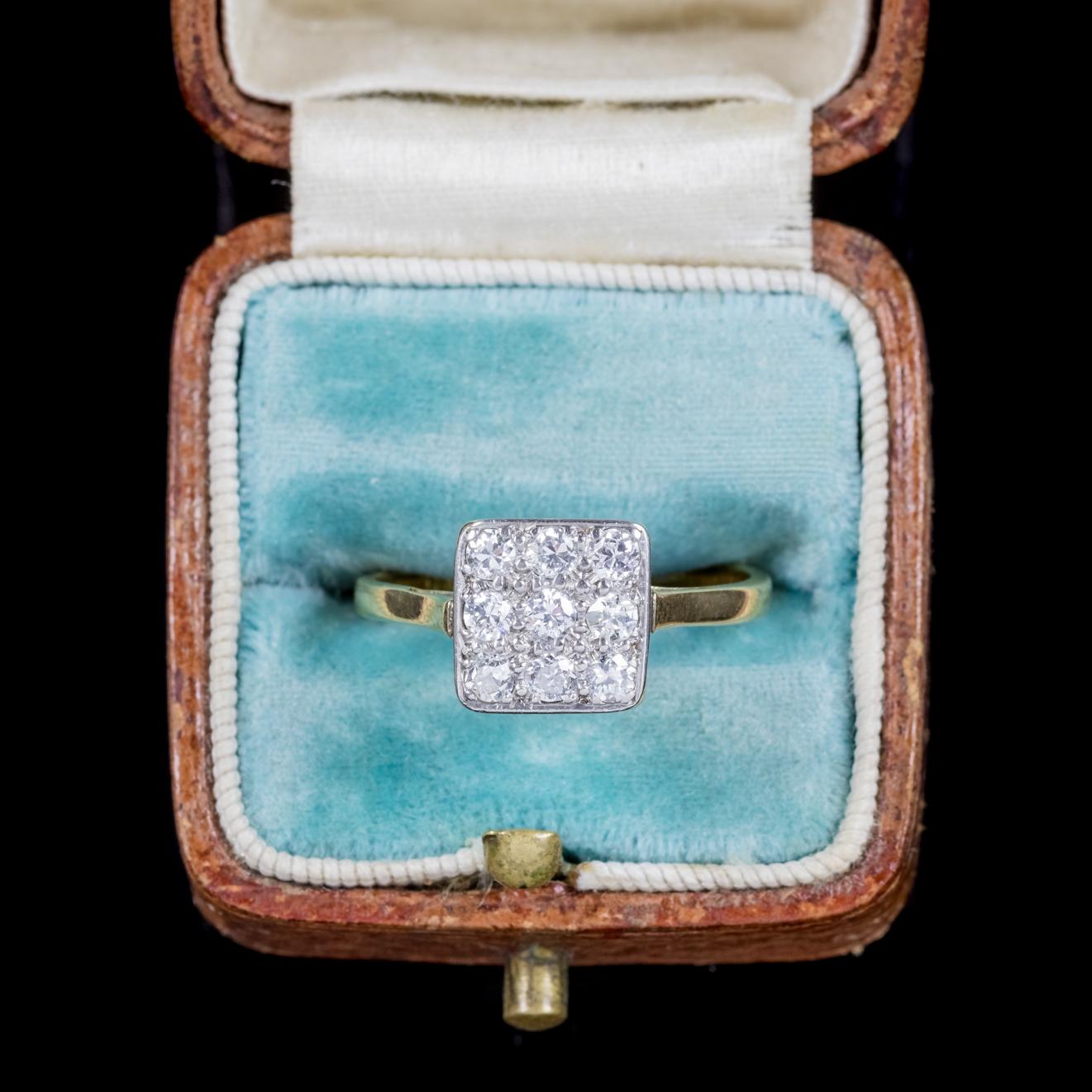 Art Deco Diamond Cluster Engagement Ring 18 Carat Gold Platinum, circa 1920 1