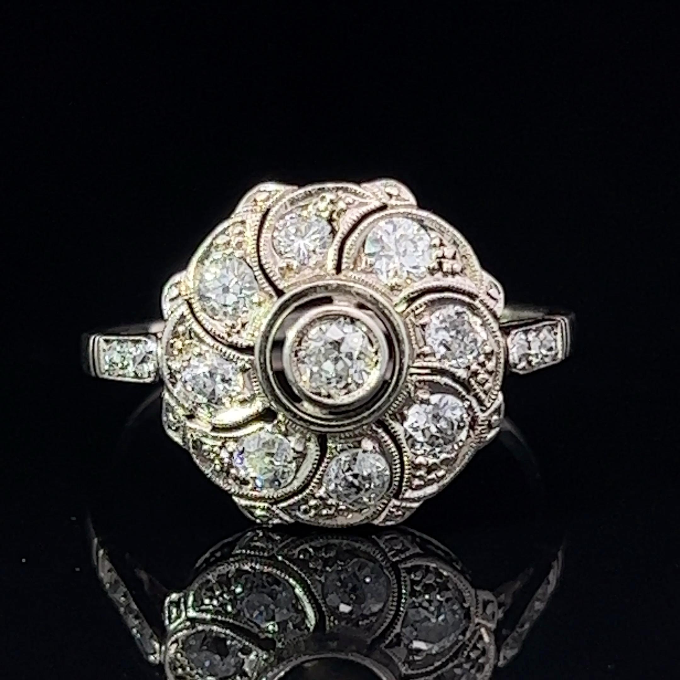 Art DEco Diamond Cluster Ring Circa 1930 For Sale 1