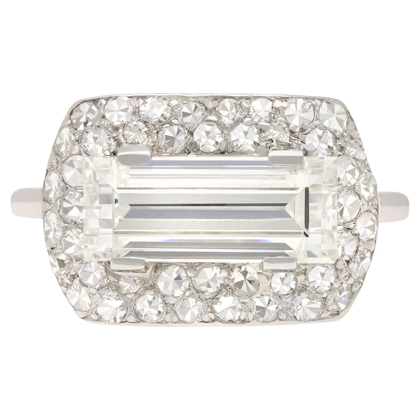 Art Deco diamond cluster ring, circa 1930. For Sale