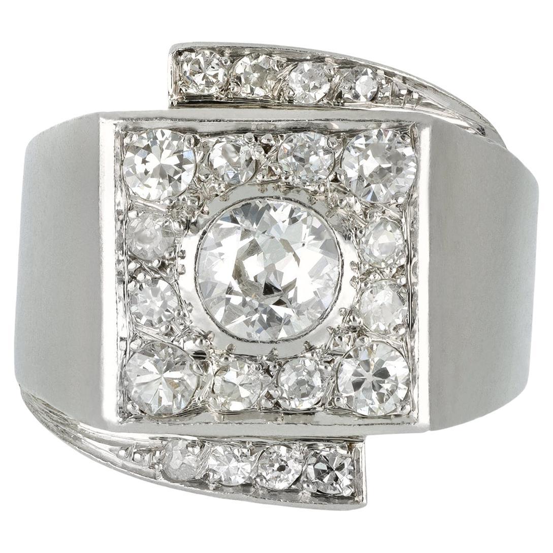 Art Deco diamond cluster ring, circa 1930. For Sale