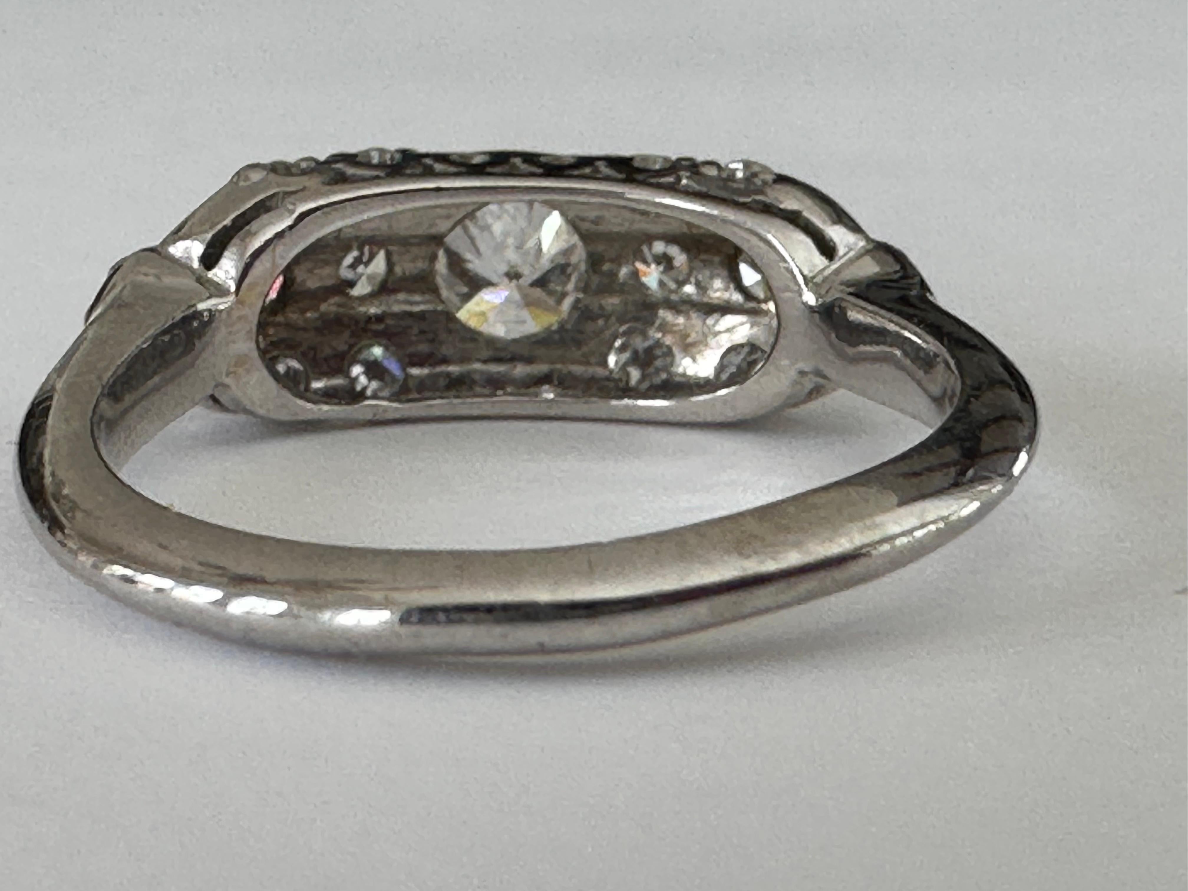 Art Deco Diamond Cluster Ring In Good Condition For Sale In Denver, CO