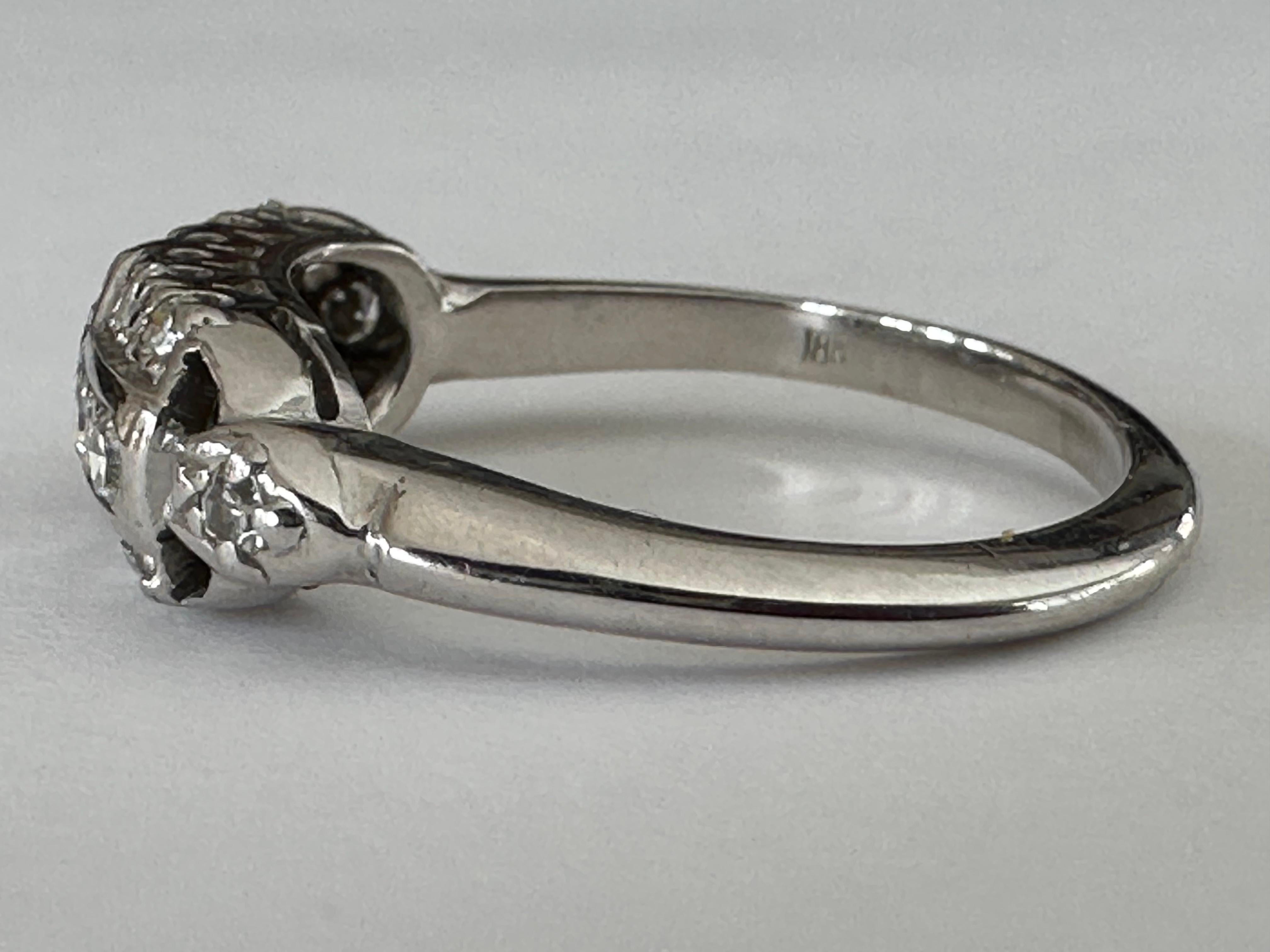 Women's Art Deco Diamond Cluster Ring For Sale