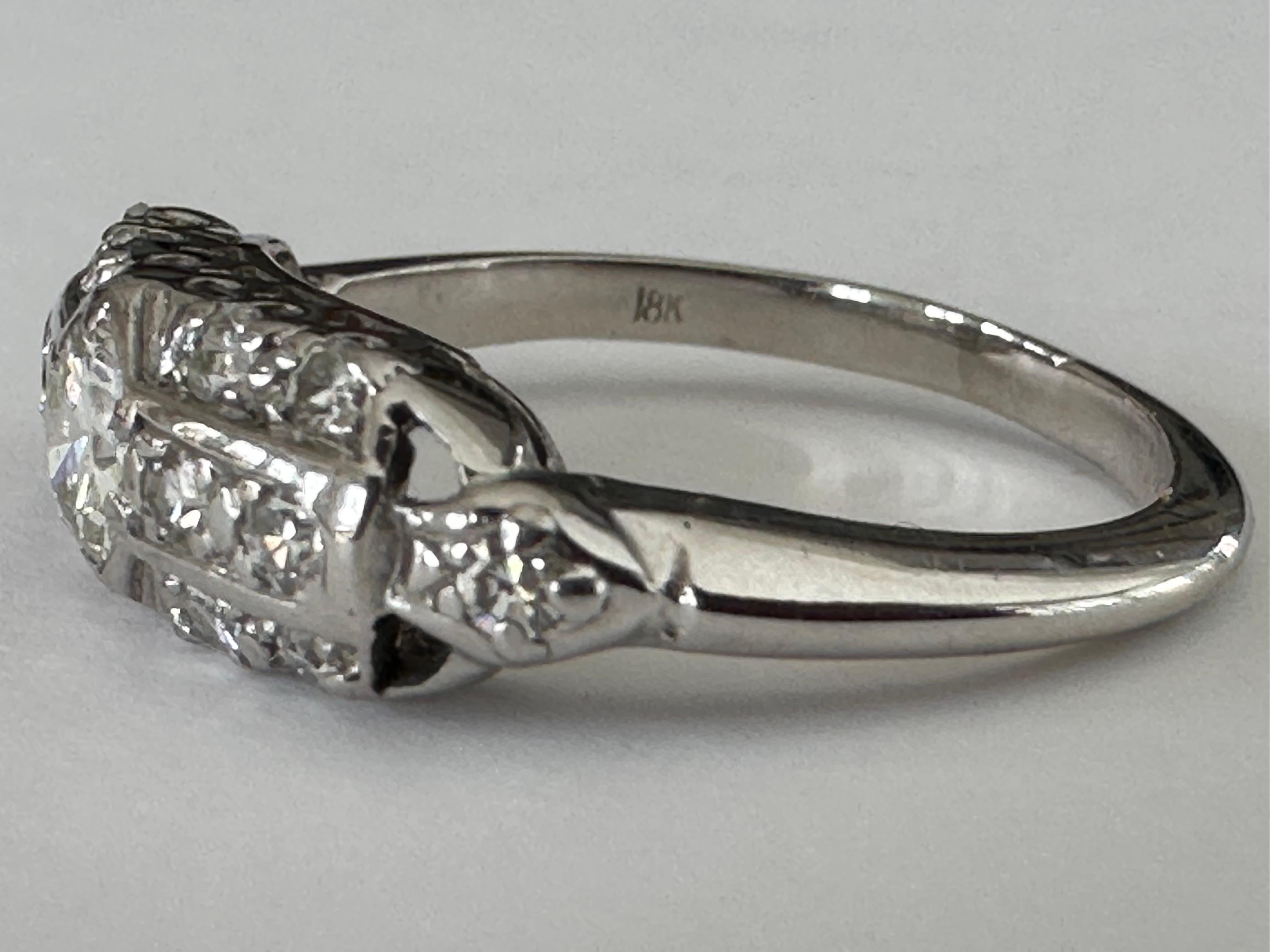 Art Deco Diamond Cluster Ring For Sale 2