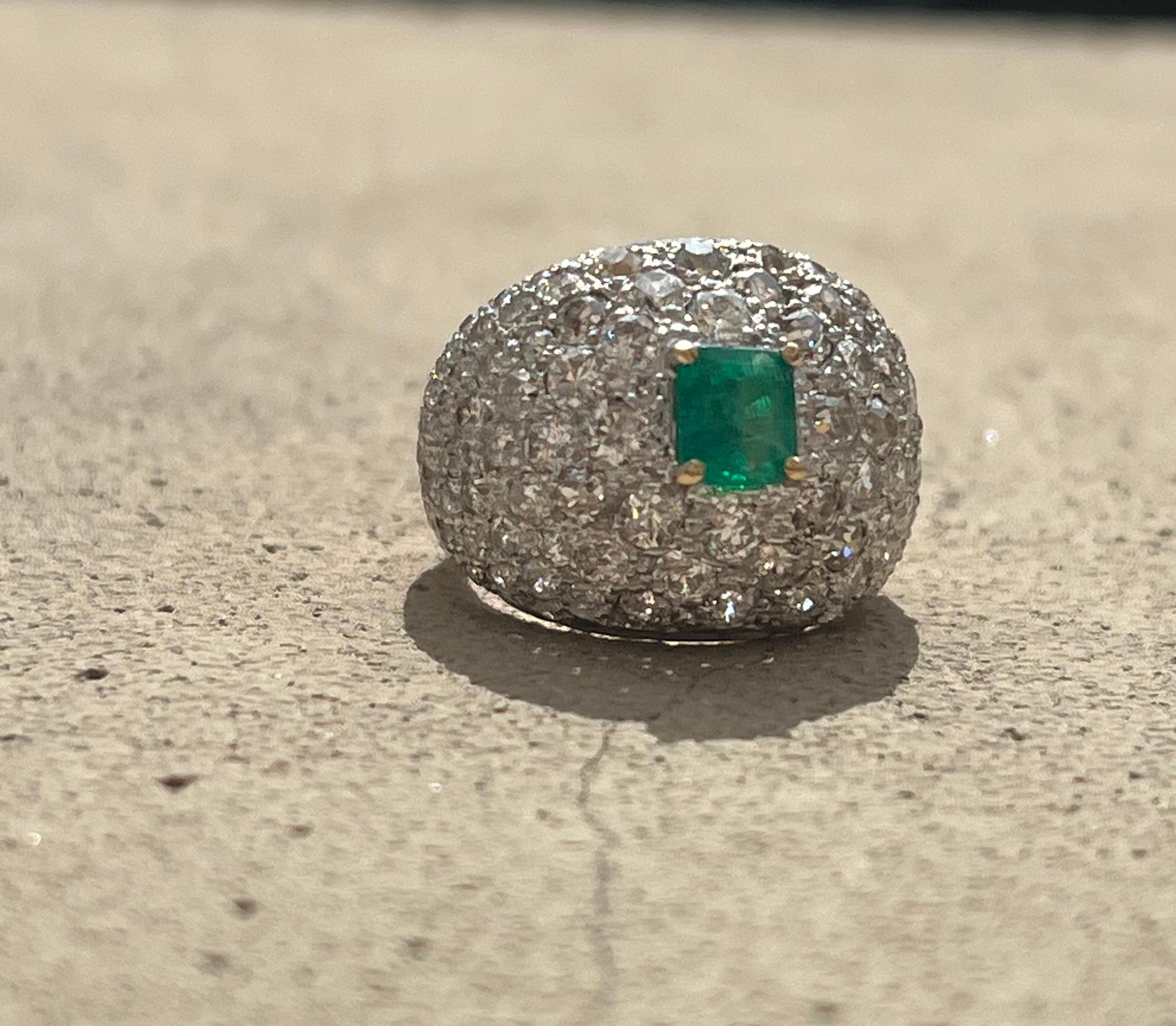 Art Deco Diamond & Colombian Emerald Dome Ring in Platinum & Gold For Sale 5