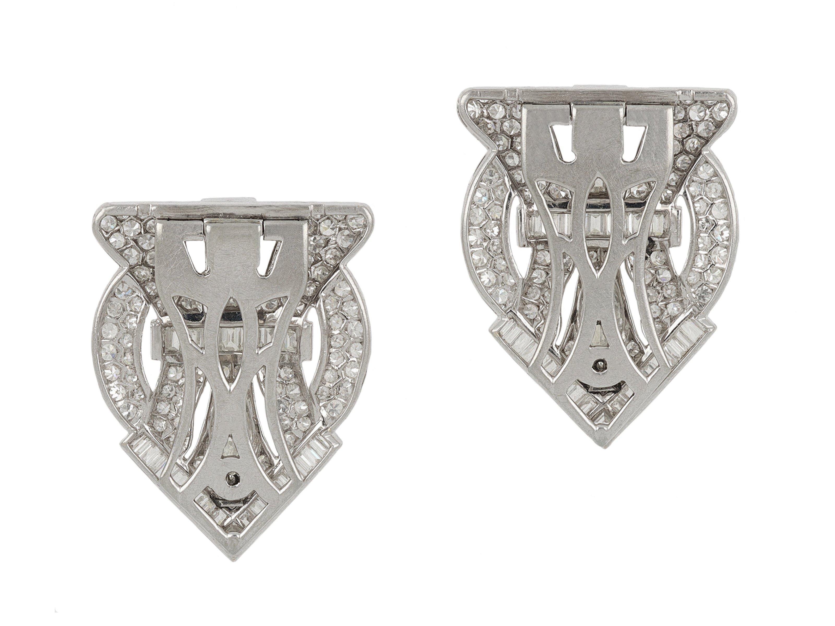 Art Deco Diamant-Doppelclip-Brosche, um 1920 Damen im Angebot